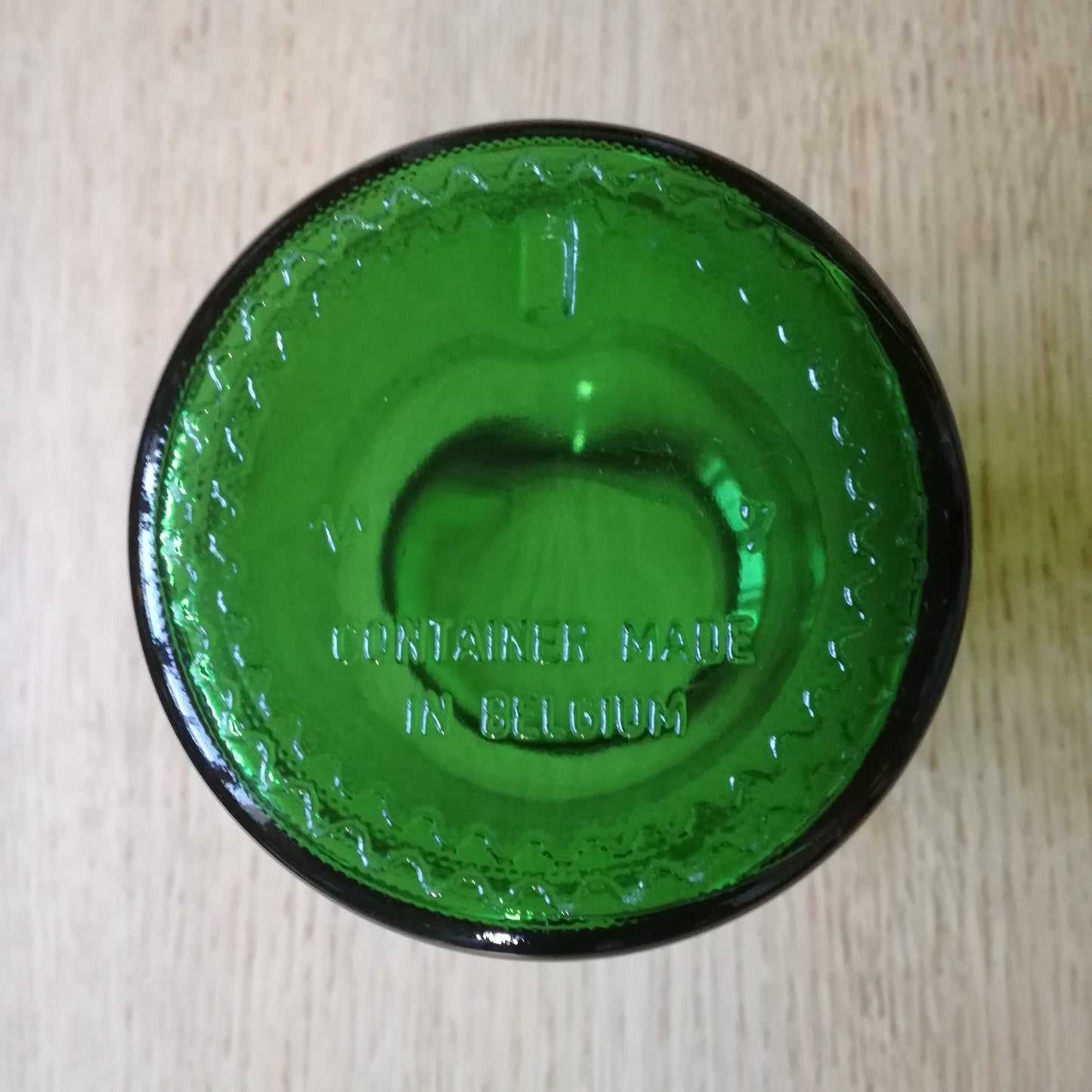 2 flacons en verre marron & vert