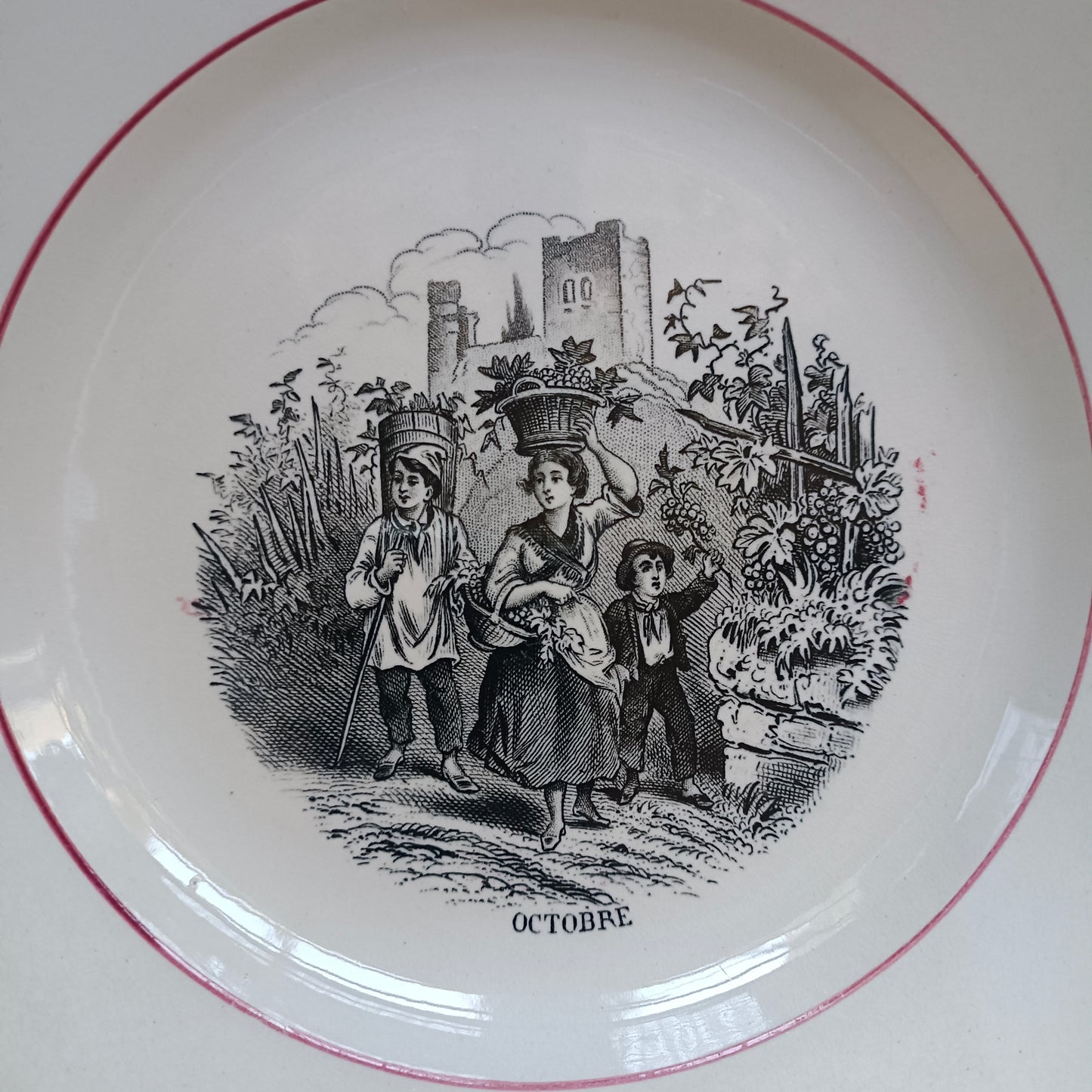 Assiette parlante Les mois de l'année Pexonne - FF (Fenal Frères)
