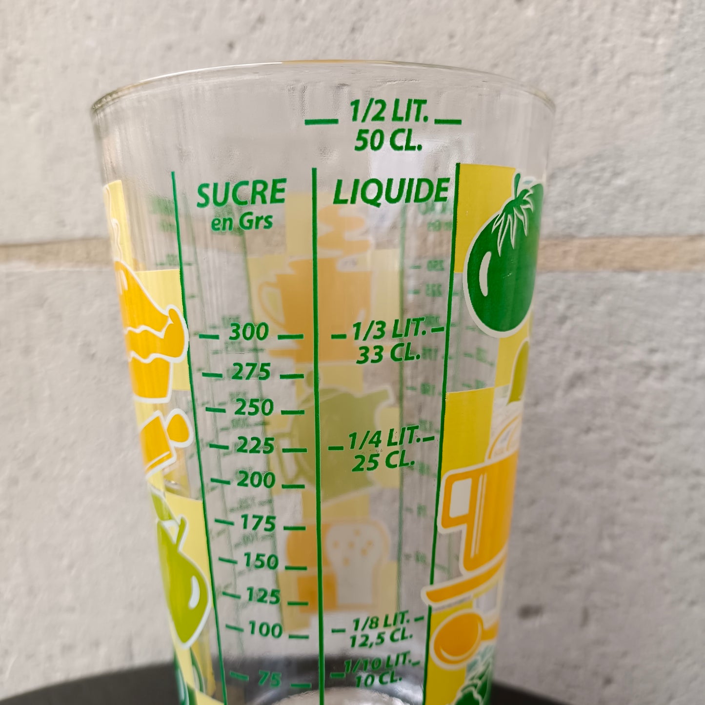 Verre mesureur (petit déjeuner et fruits et légumes)