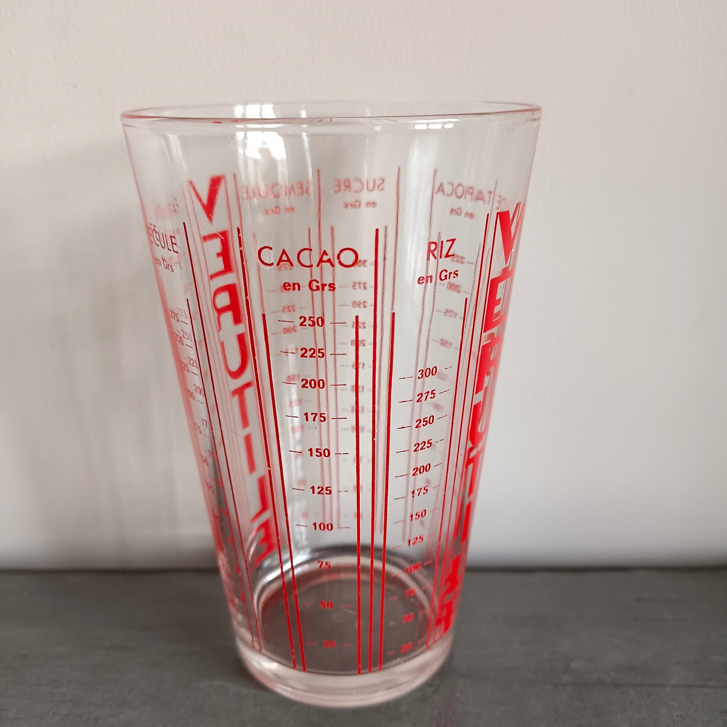 Verre mesureur Verutile rouge VMC Reims