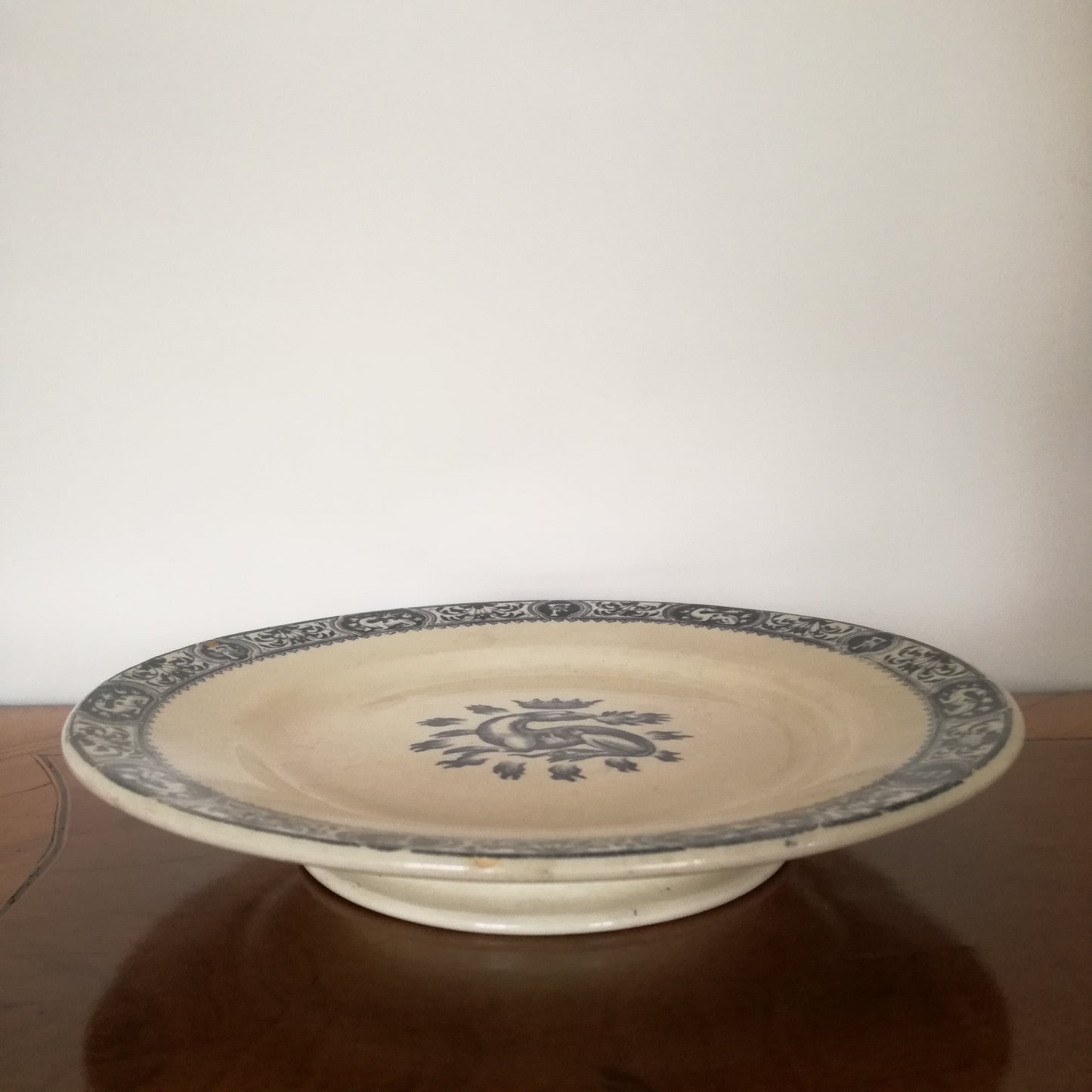 Plat sur pied François 1er Salins