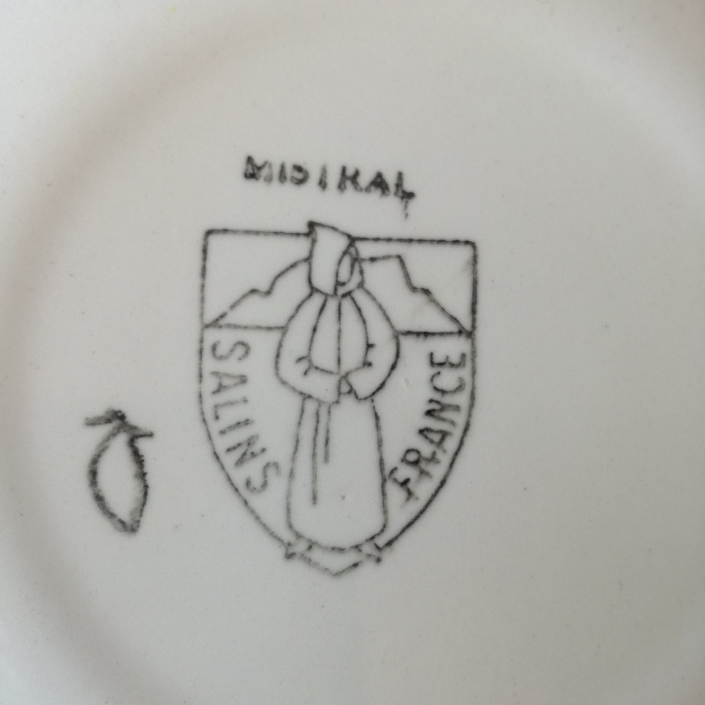 Assiette - creuse / calotte Mistral Salins