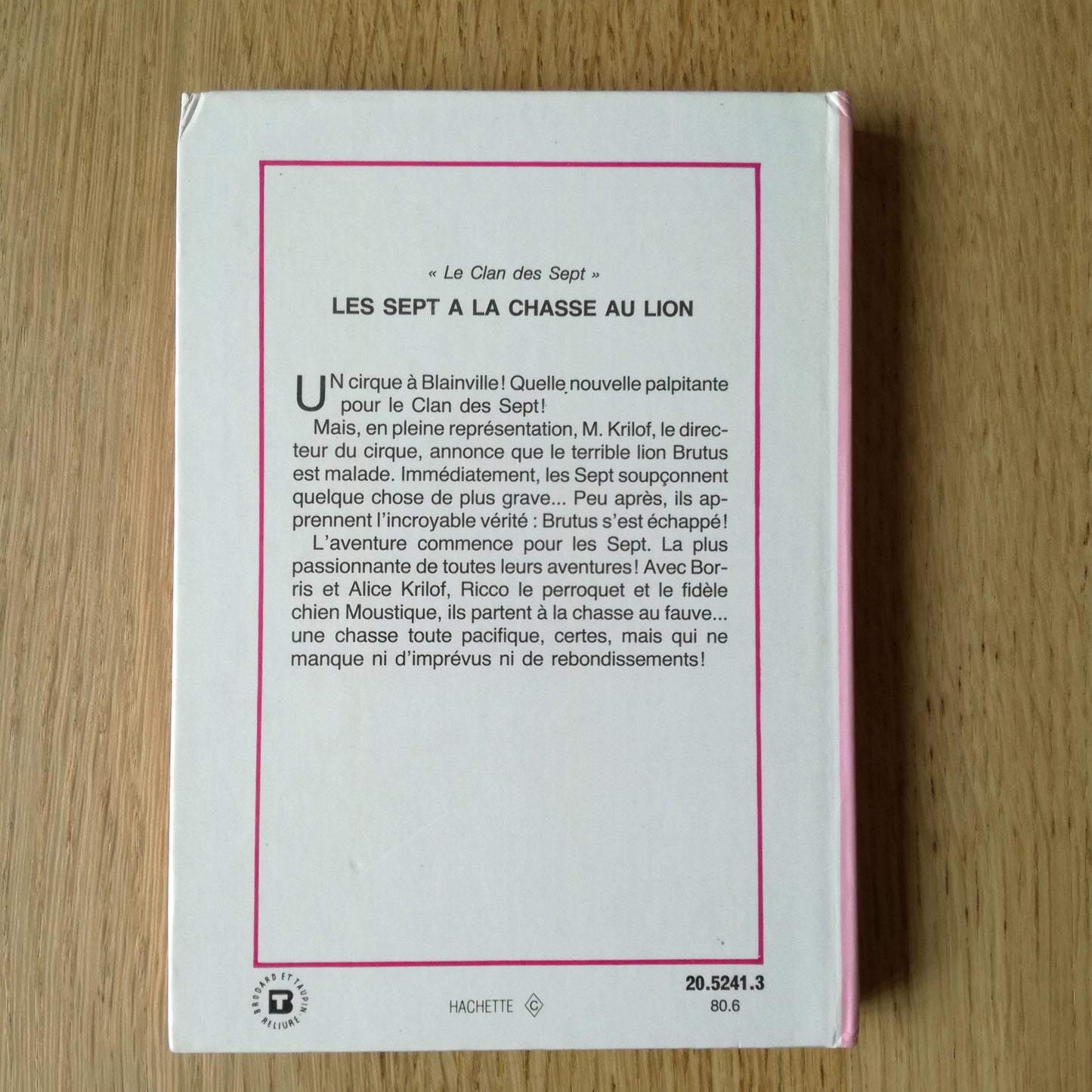 Livre jeunesse Le Clan des Sept
