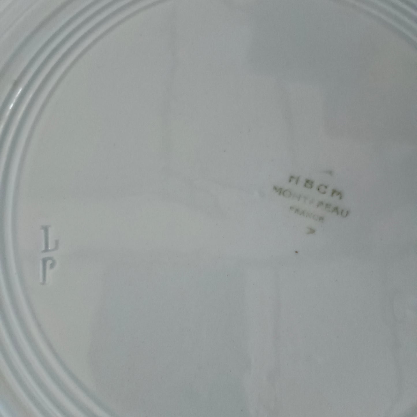 Plat HBCM (Hippolyte Boulenger - Creil & Montereau)