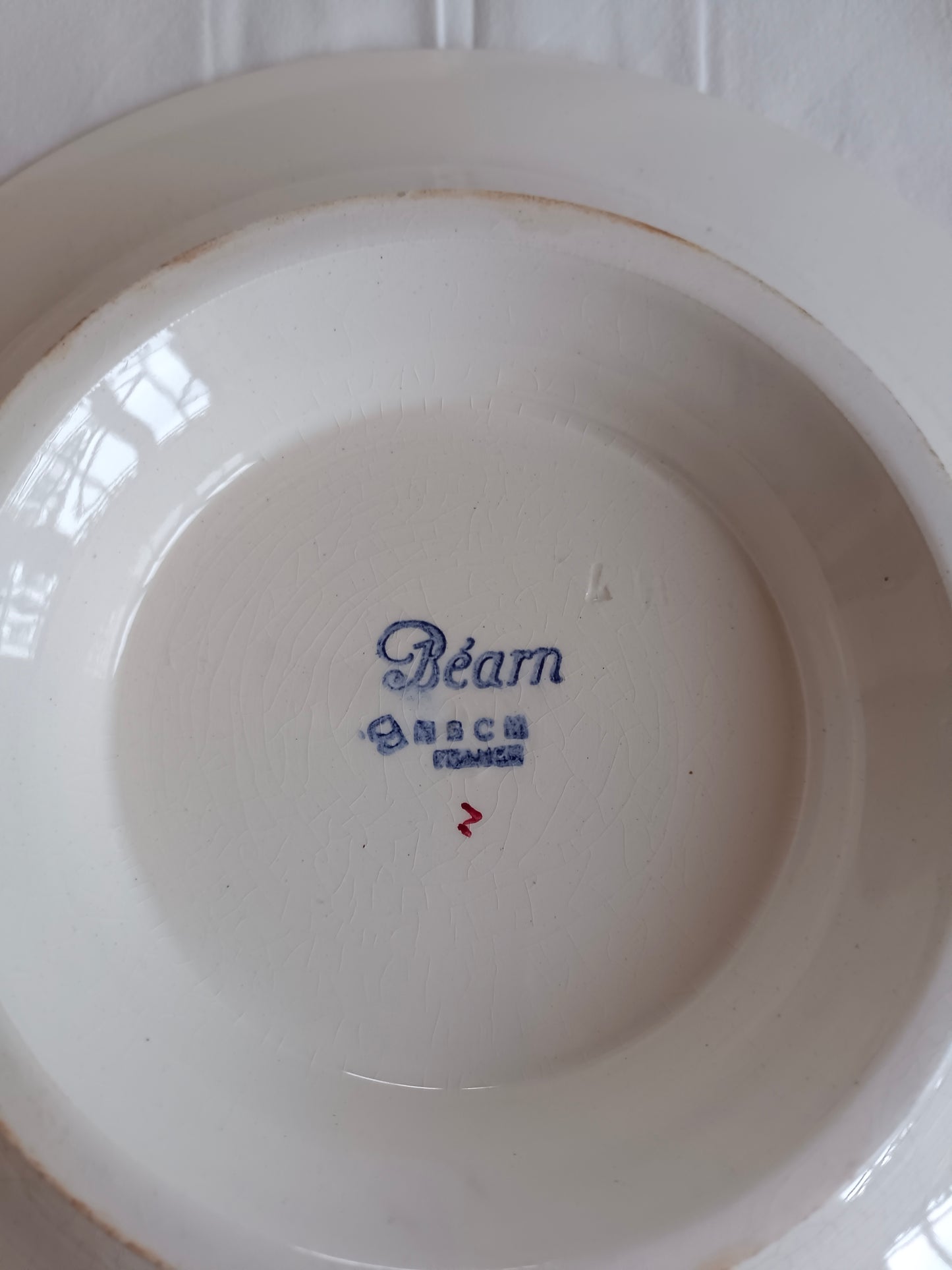 Plat sur pied modèle "Béarn" HBCM (Choisy - Creil & Montereau)