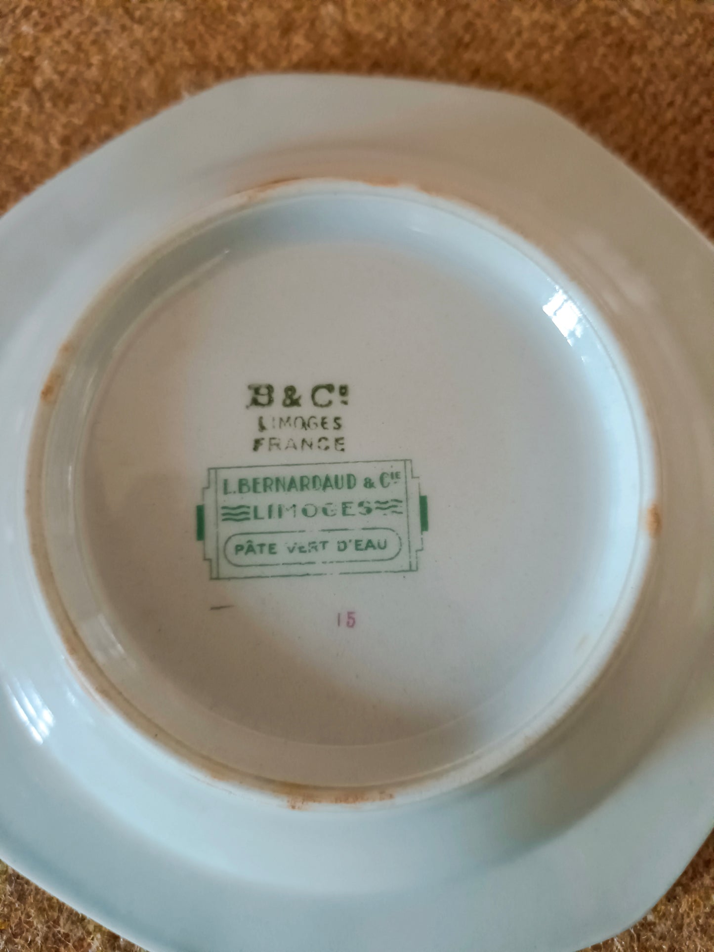 Cendrier publicitaire "Le Bon Marché" en porcelaine de Limoges Bernardaud