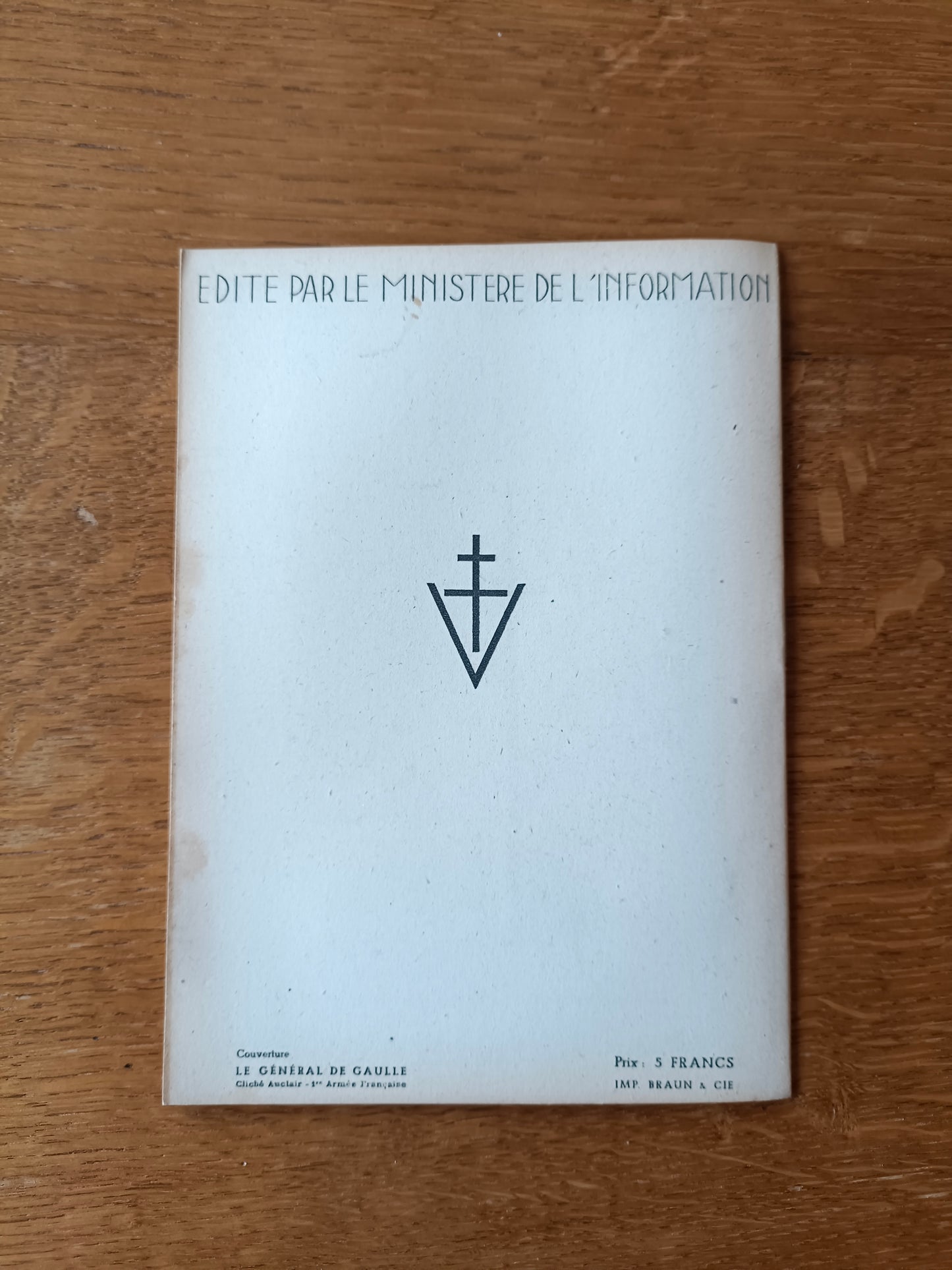 Brochure "Charles de Gaulle. Au service de la France"