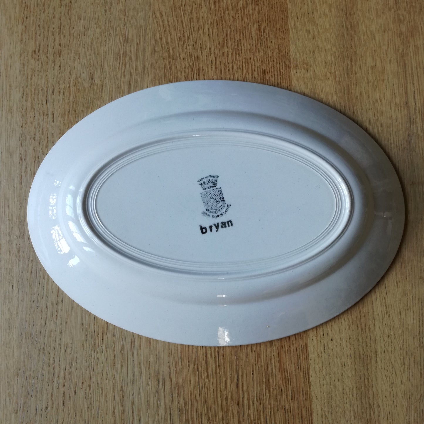 Plat ovale Bryan Saint-Amand