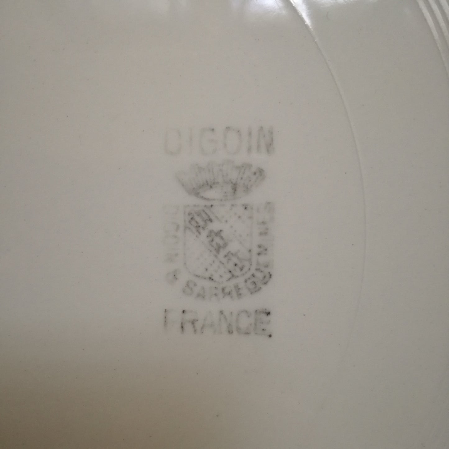 Plat Digoin
