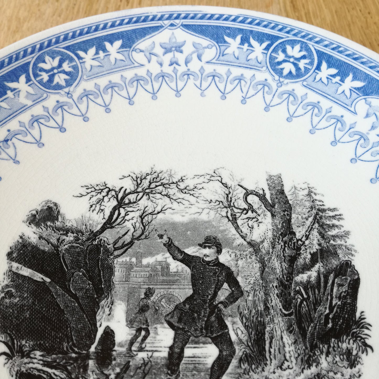 Assiette Les mois de l'année Sarreguemines