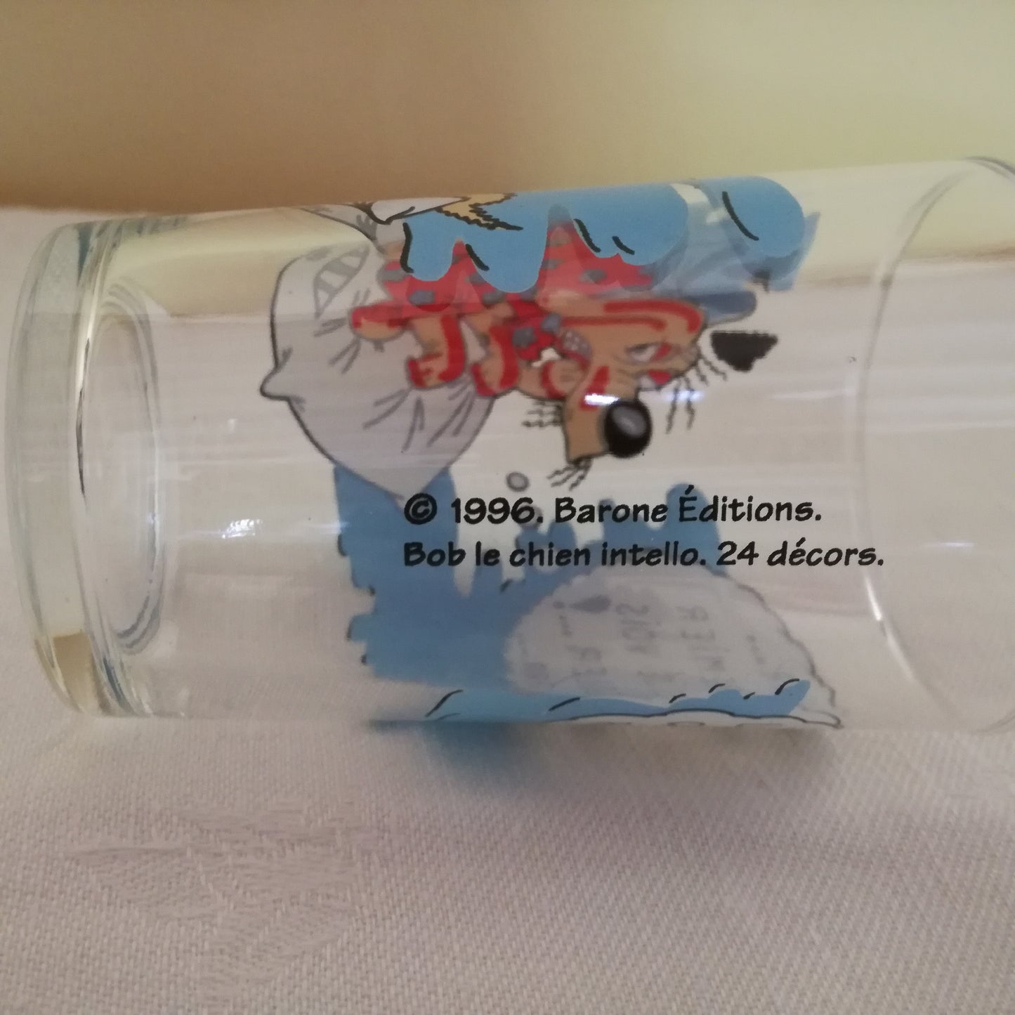 Verre Bob le chien intello VMC (Verreries mécaniques champenoises)