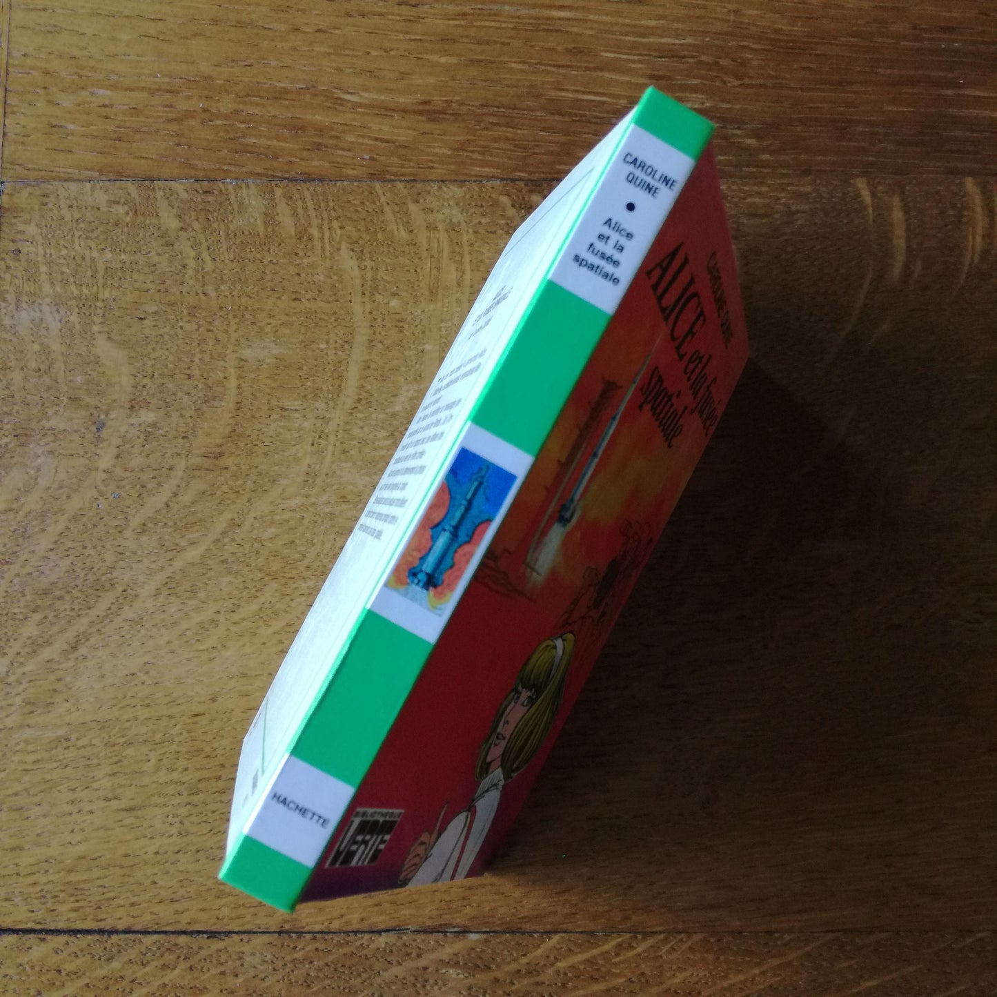 Livre jeunesse Alice Hachette