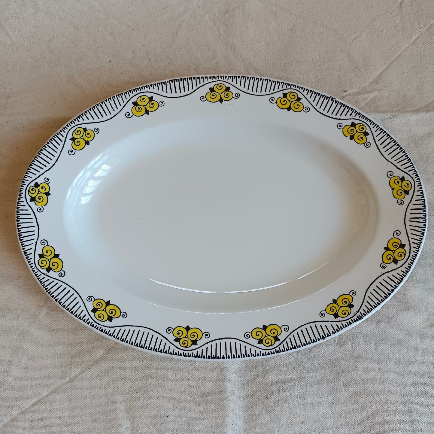 Plat ovale Pola BF - Boch Frères
