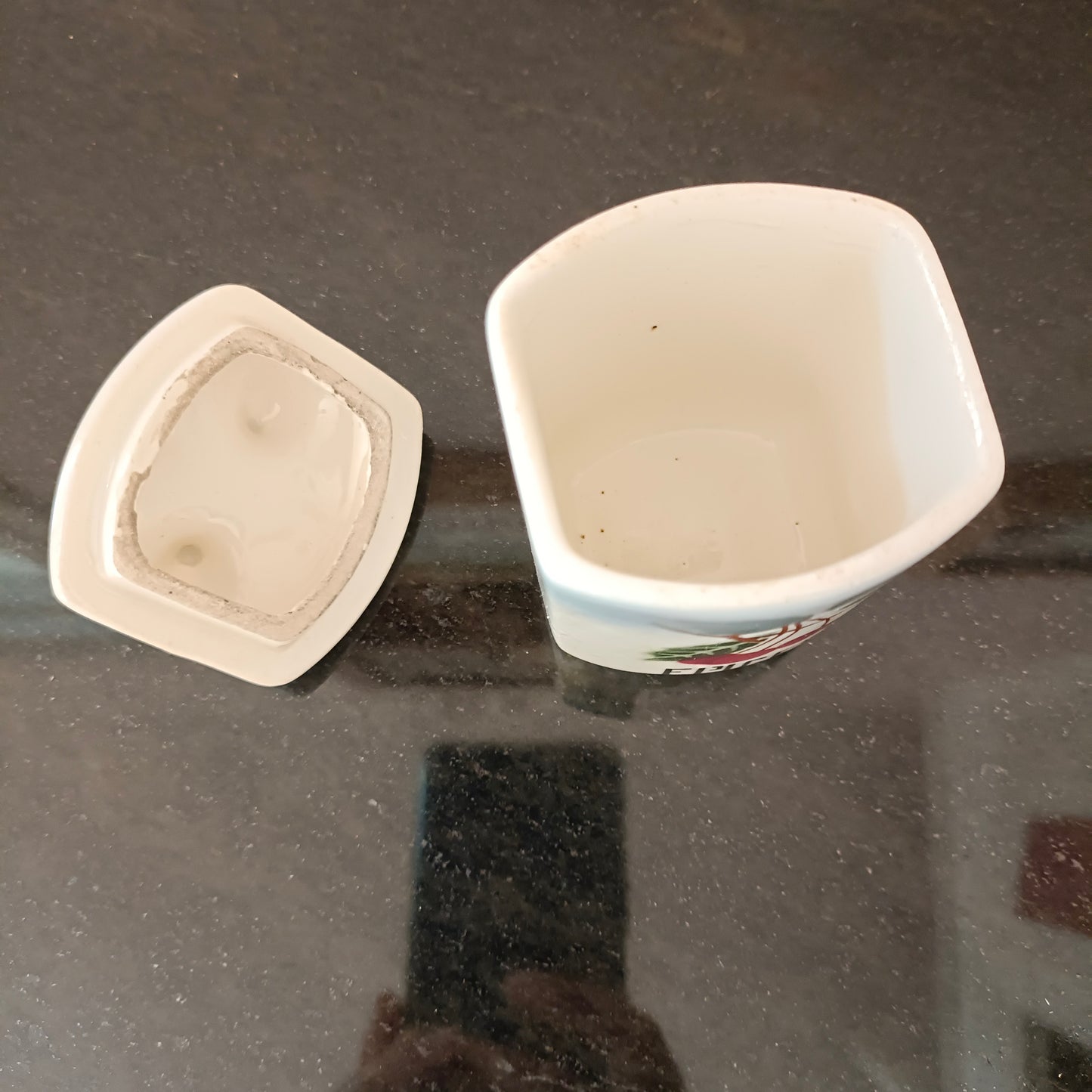 Pot à épices