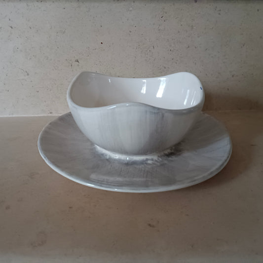 Saucière  MBFA - Pornic (Manufacture bretonne de faïences artistiques)