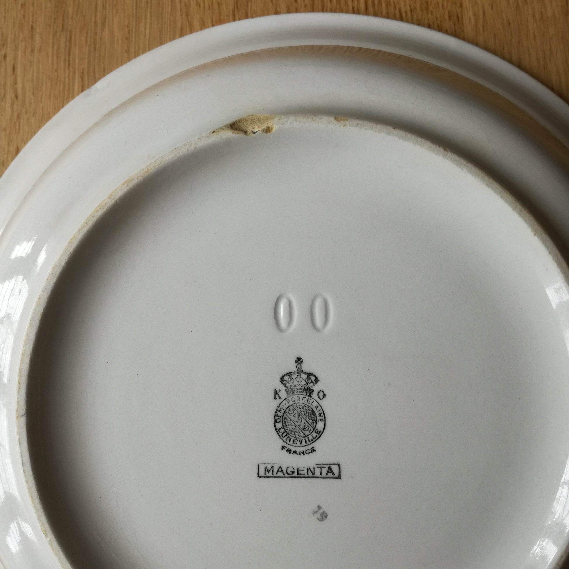 Plat Magenta Lunéville (K & G - Keller & Guérin)