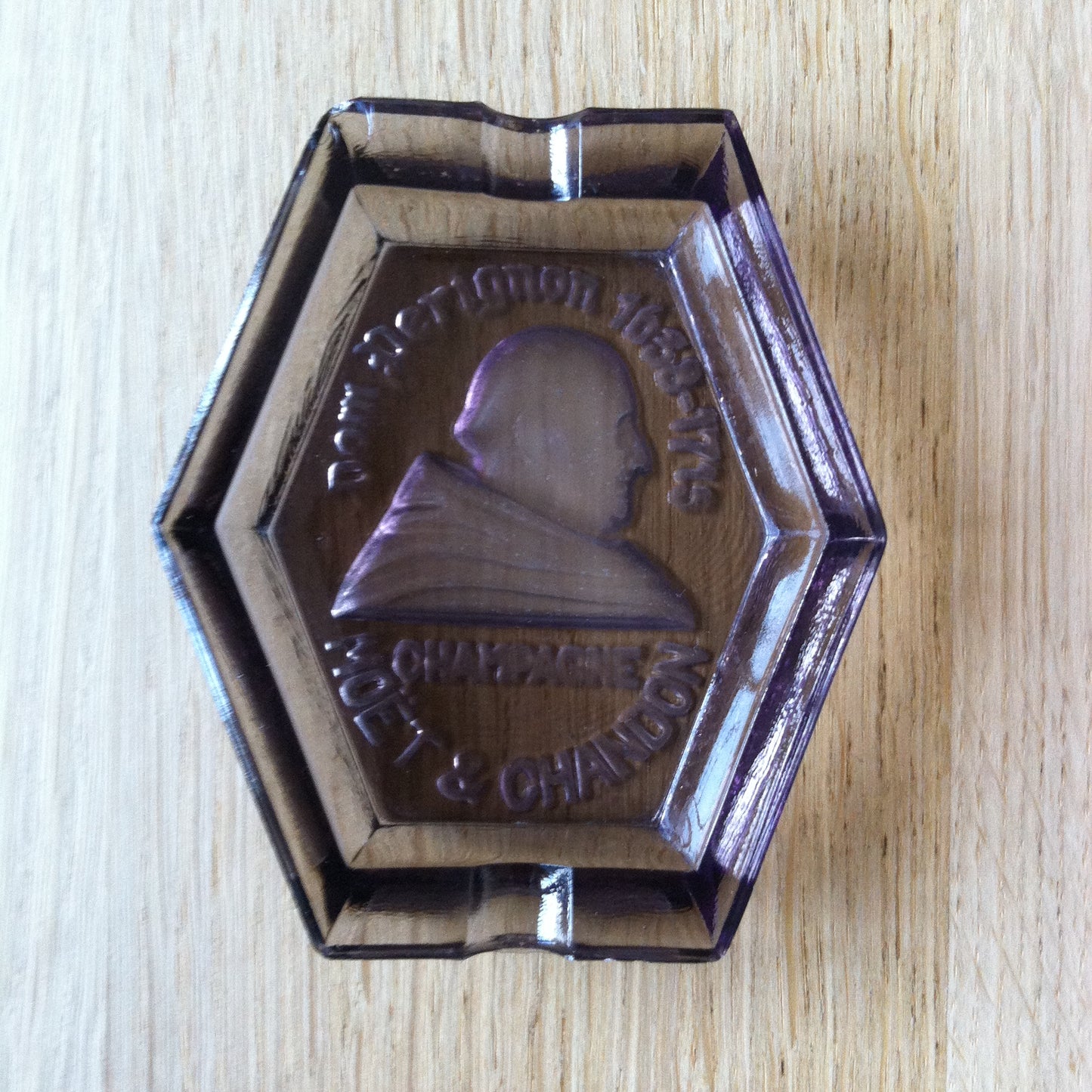 Cendrier publicitaire champagne "Moët & Chandon"