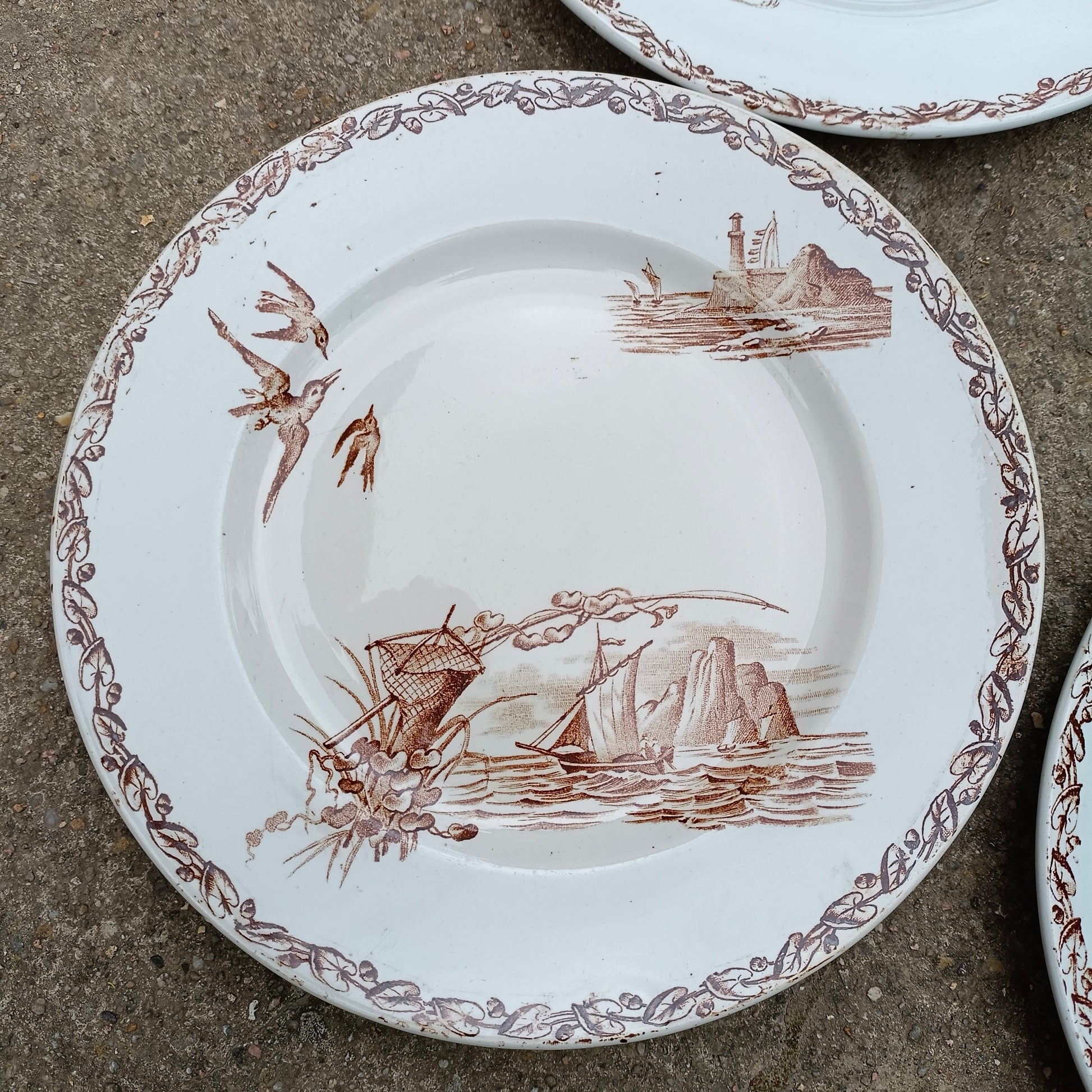 Assiette - grande plate Marine Creil & Montereau