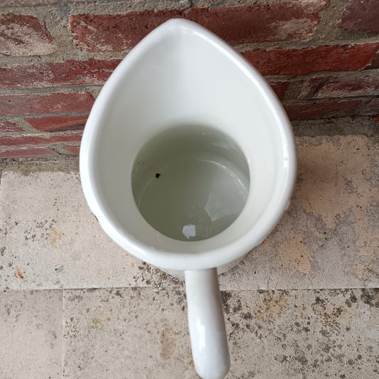 Broc de toilette  