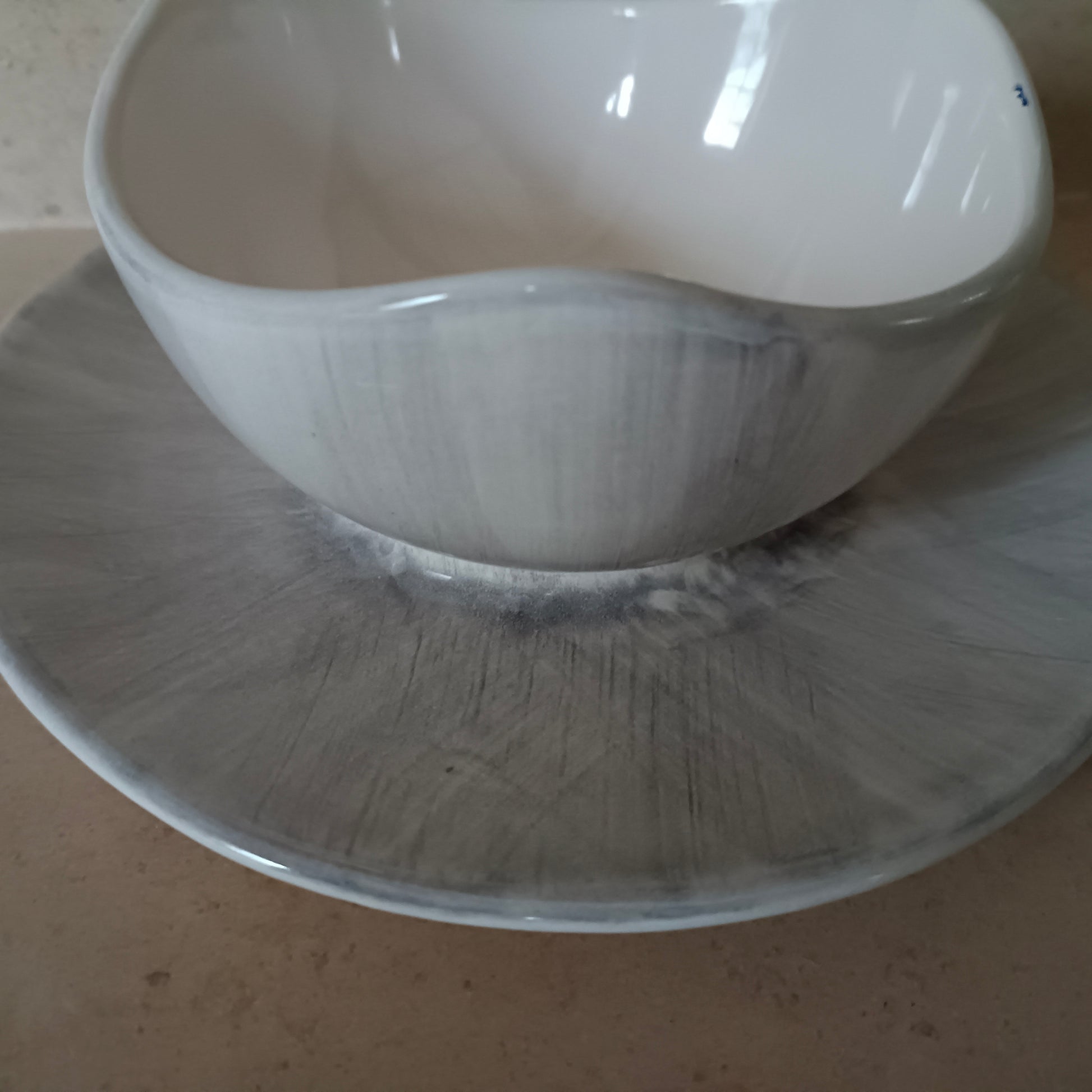 Saucière  MBFA - Pornic (Manufacture bretonne de faïences artistiques)