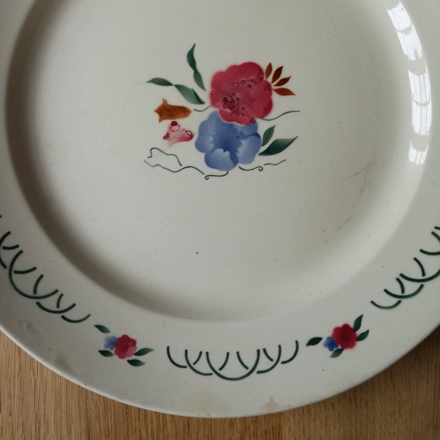 Plat  HBCM (Hippolyte Boulenger - Creil & Montereau)
