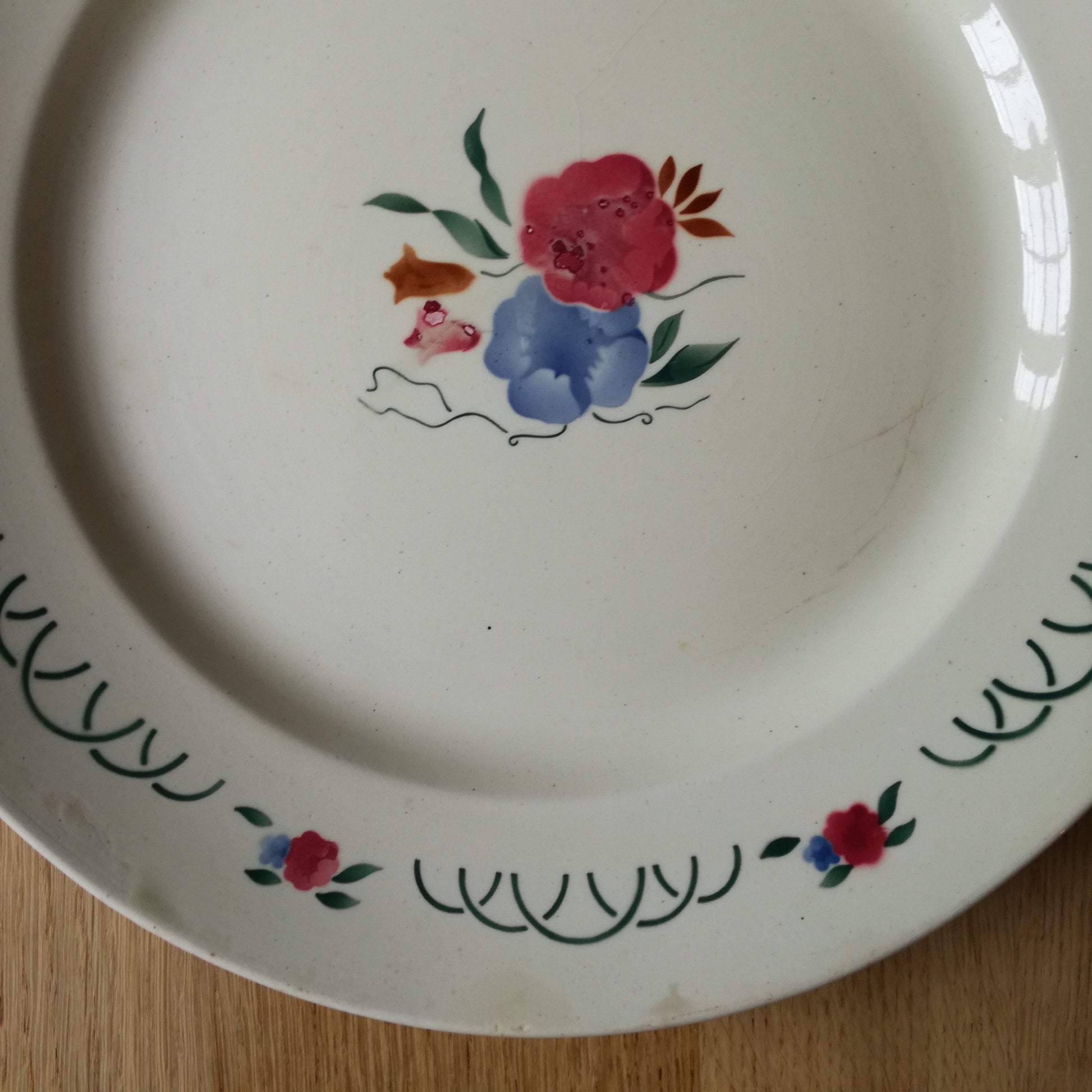 Plat  HBCM (Hippolyte Boulenger - Creil & Montereau)
