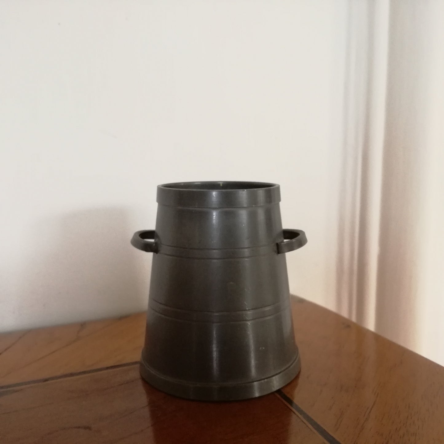 Pot  