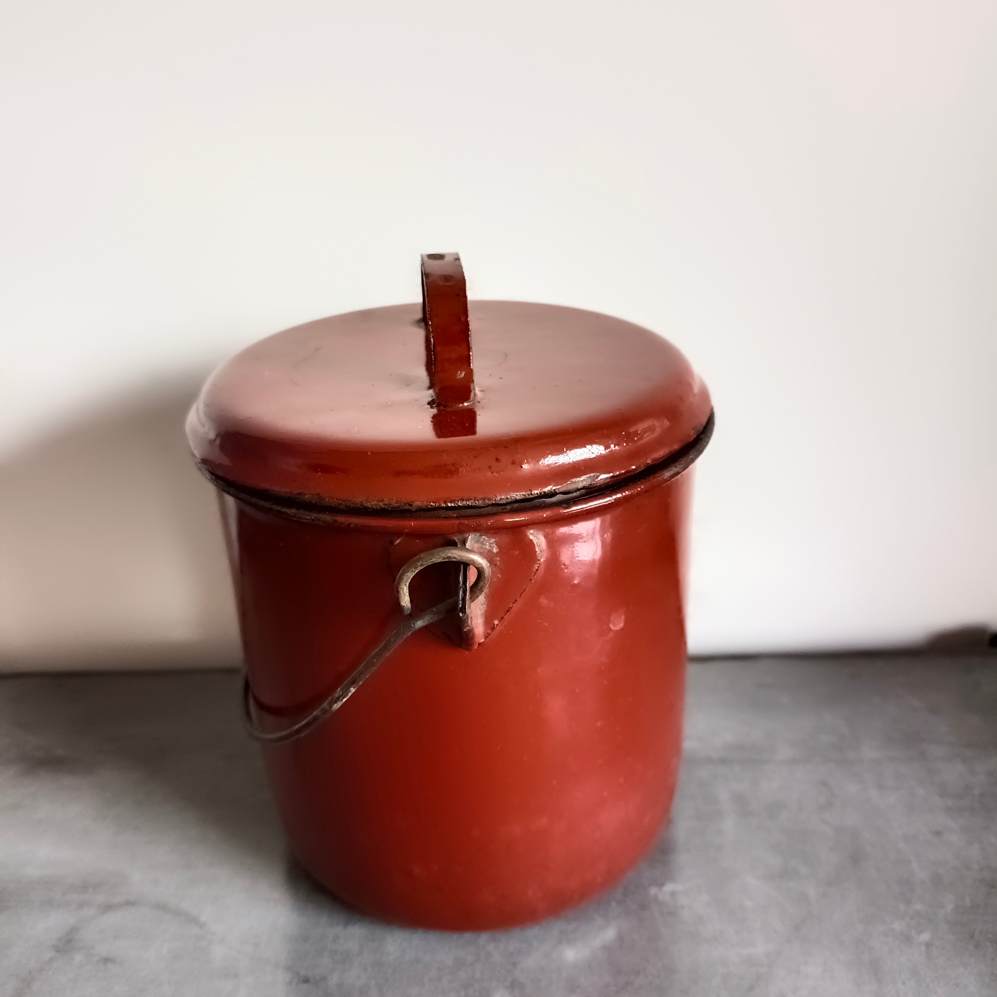 Tasse Émaillée Vintage | Coin Vintage Tasse Émaillée Vintage | Coin Vintage