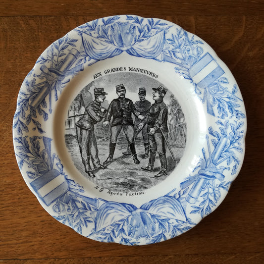 Assiette parlante Aux grandes manœuvres Gien