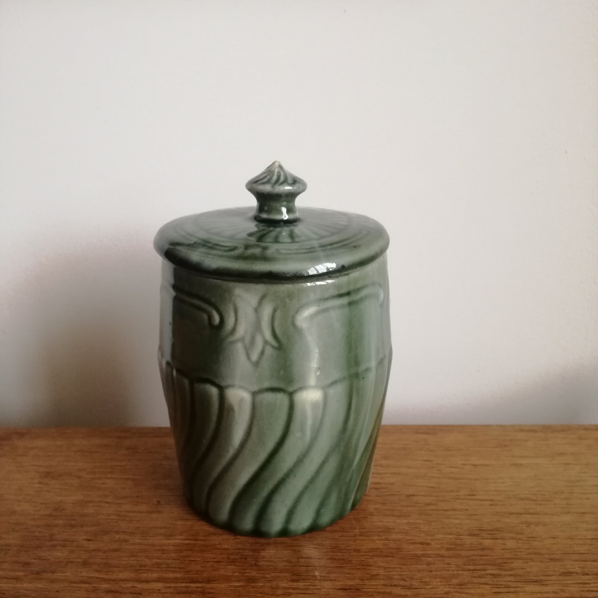 Pot  