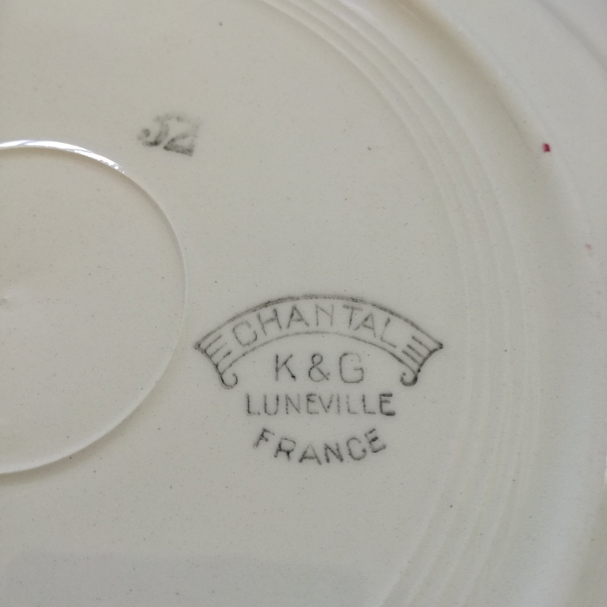 Assiette - grande plate Chantal Lunéville (K & G - Keller & Guérin)