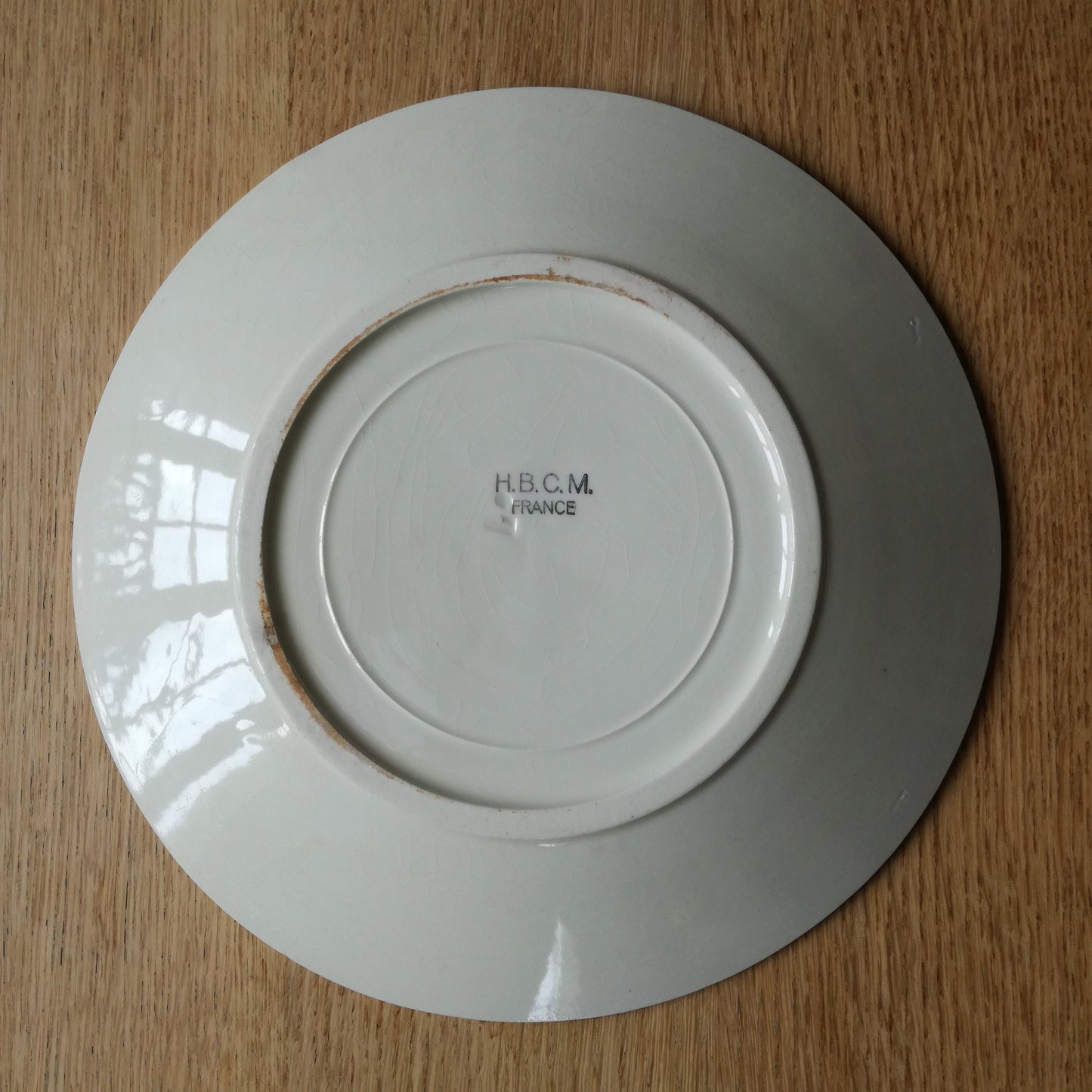 Assiette - grande plate  HBCM (Hippolyte Boulenger - Creil & Montereau)