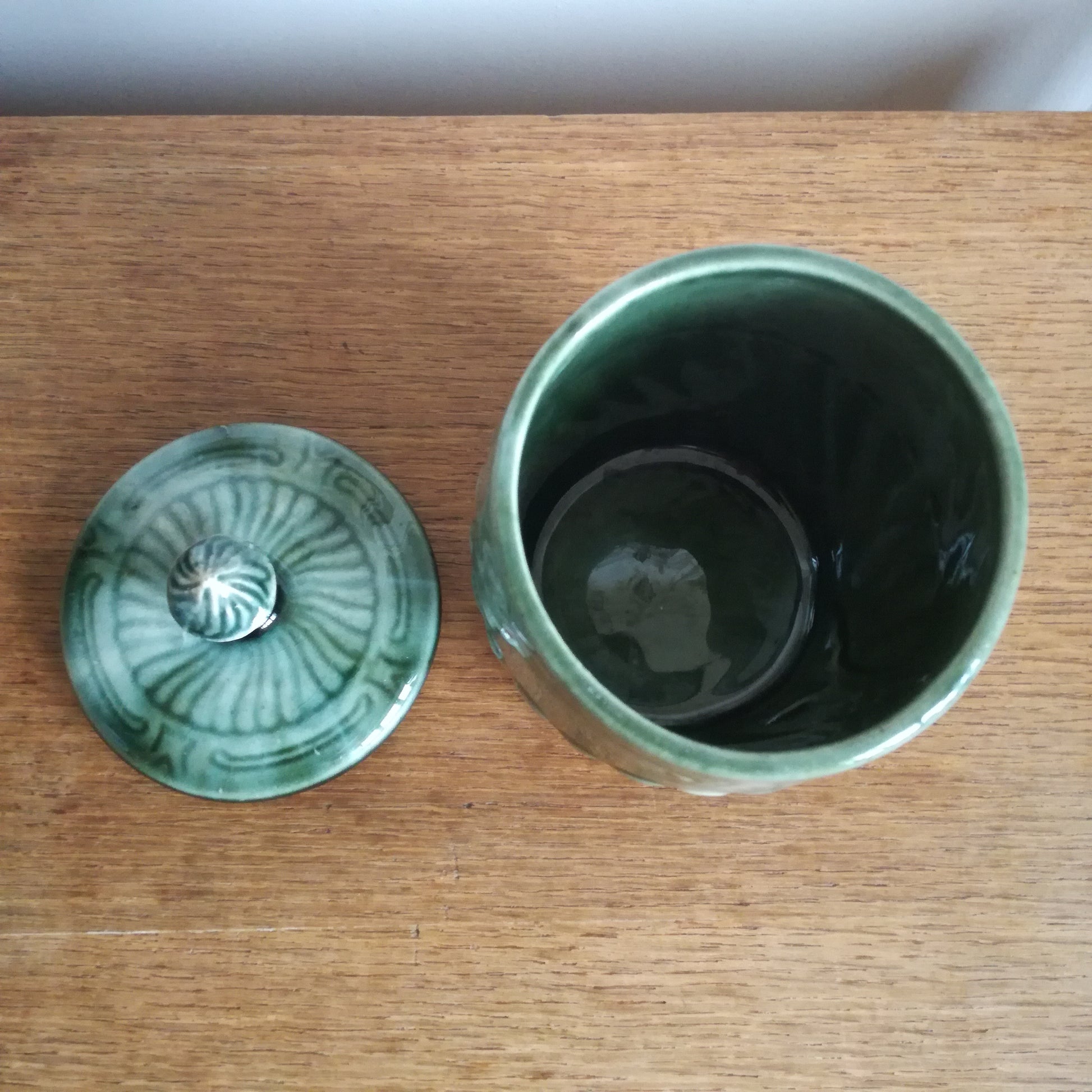 Pot  
