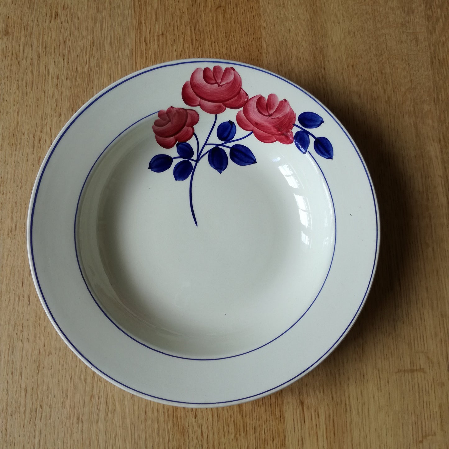 Plat Rose Rouge HBCM (Hippolyte Boulenger - Creil & Montereau)
