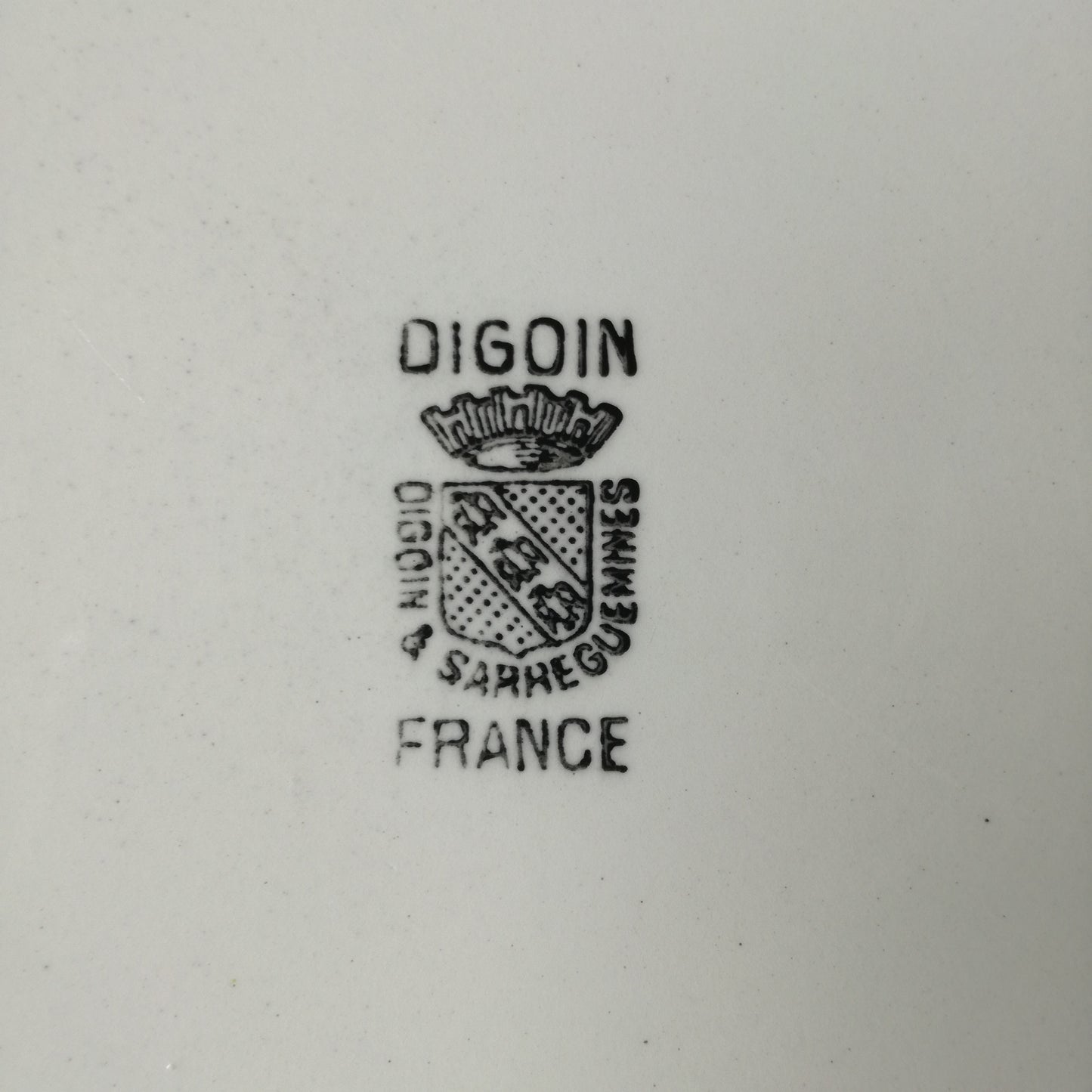 Assiette - creuse / calotte  Digoin