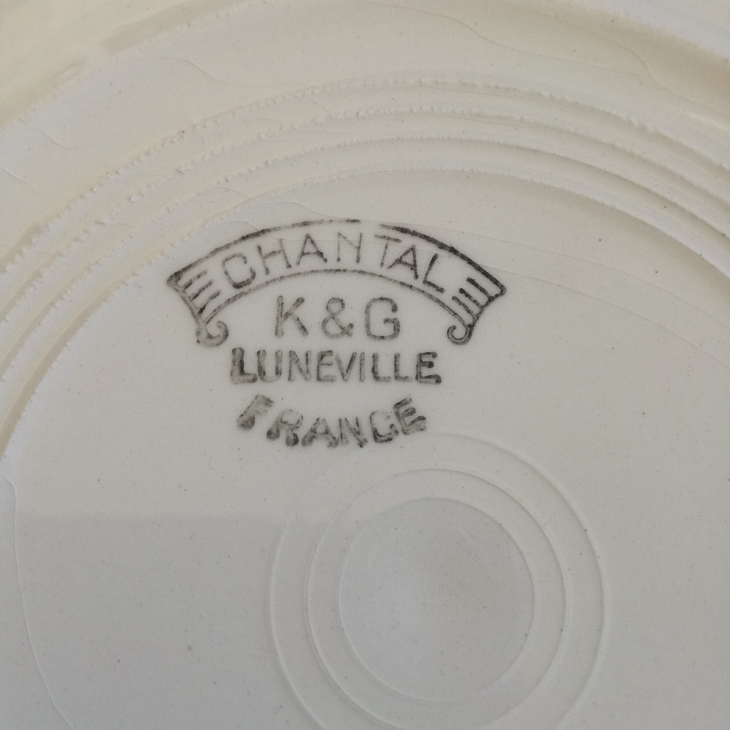 Assiette - creuse / calotte Chantal Lunéville (K & G - Keller & Guérin)