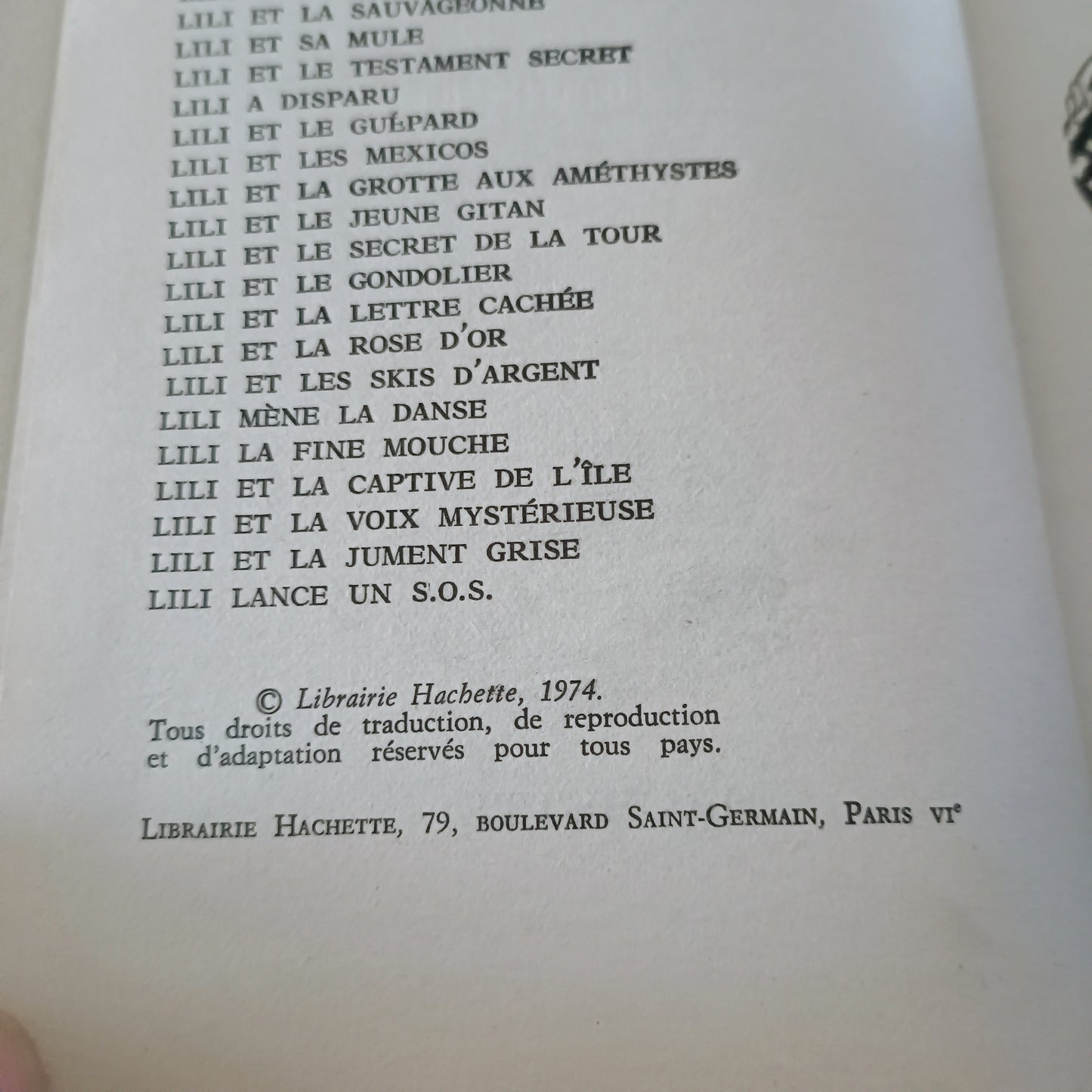 Livre jeunesse Lili Hachette