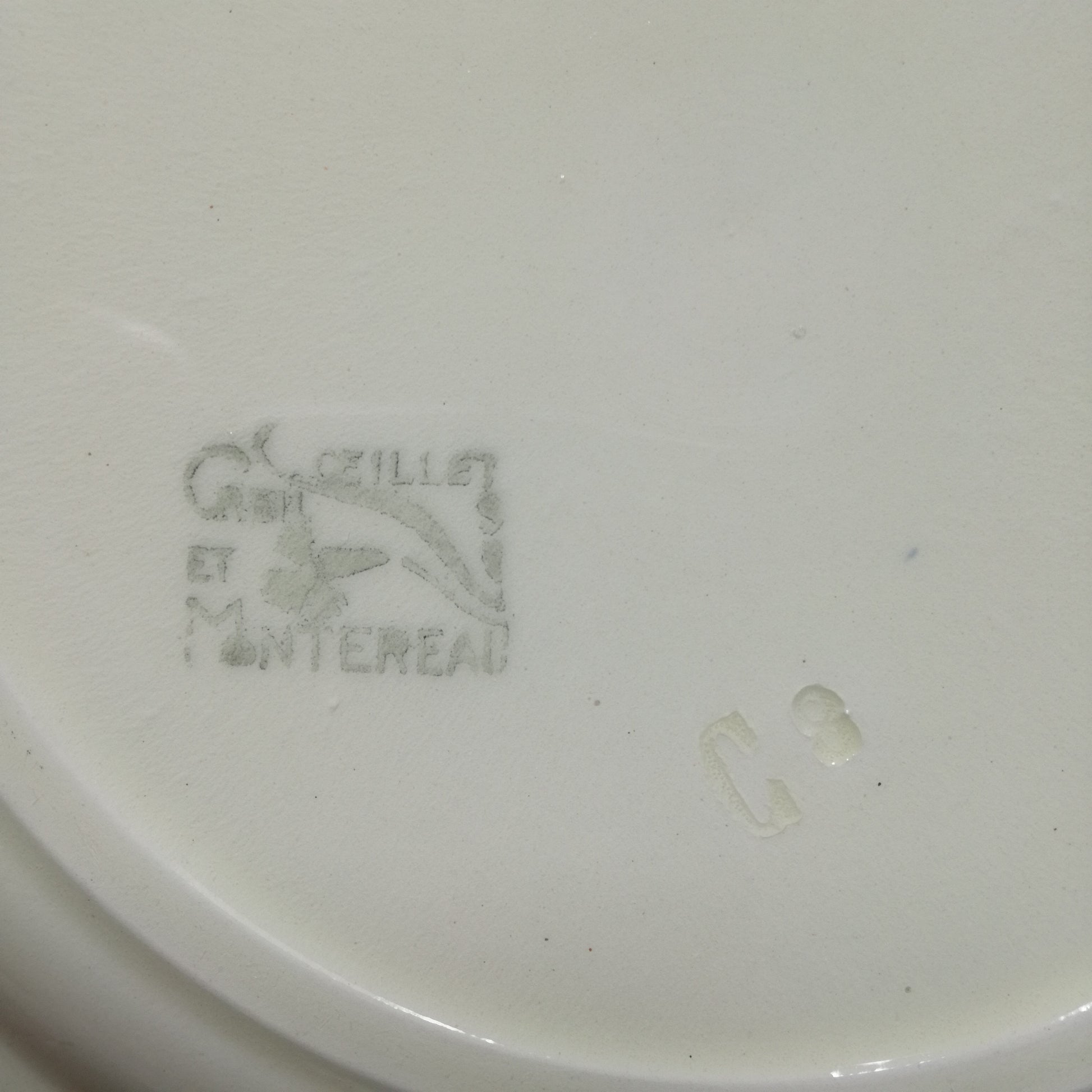 Assiette Œillet Creil & Montereau