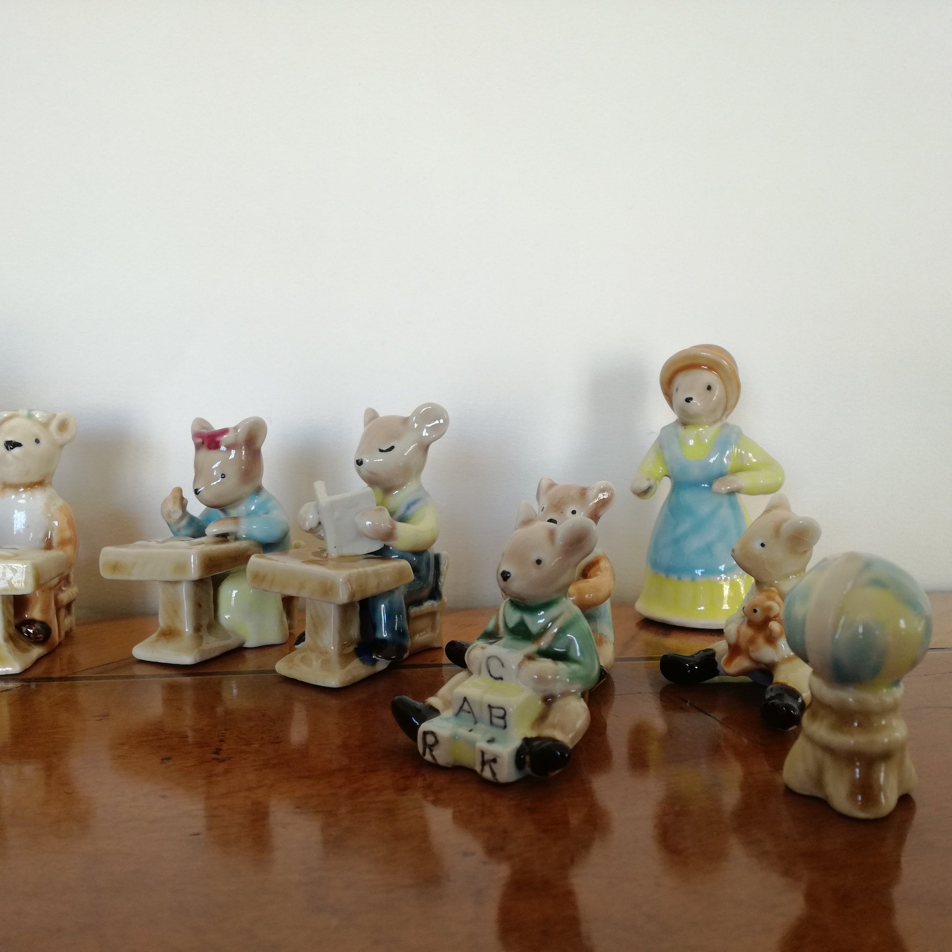 Figurine  