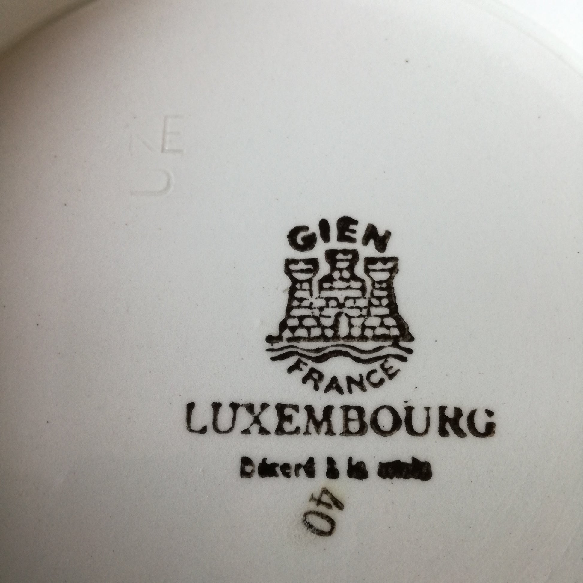 Plat sur pied Luxembourg Gien