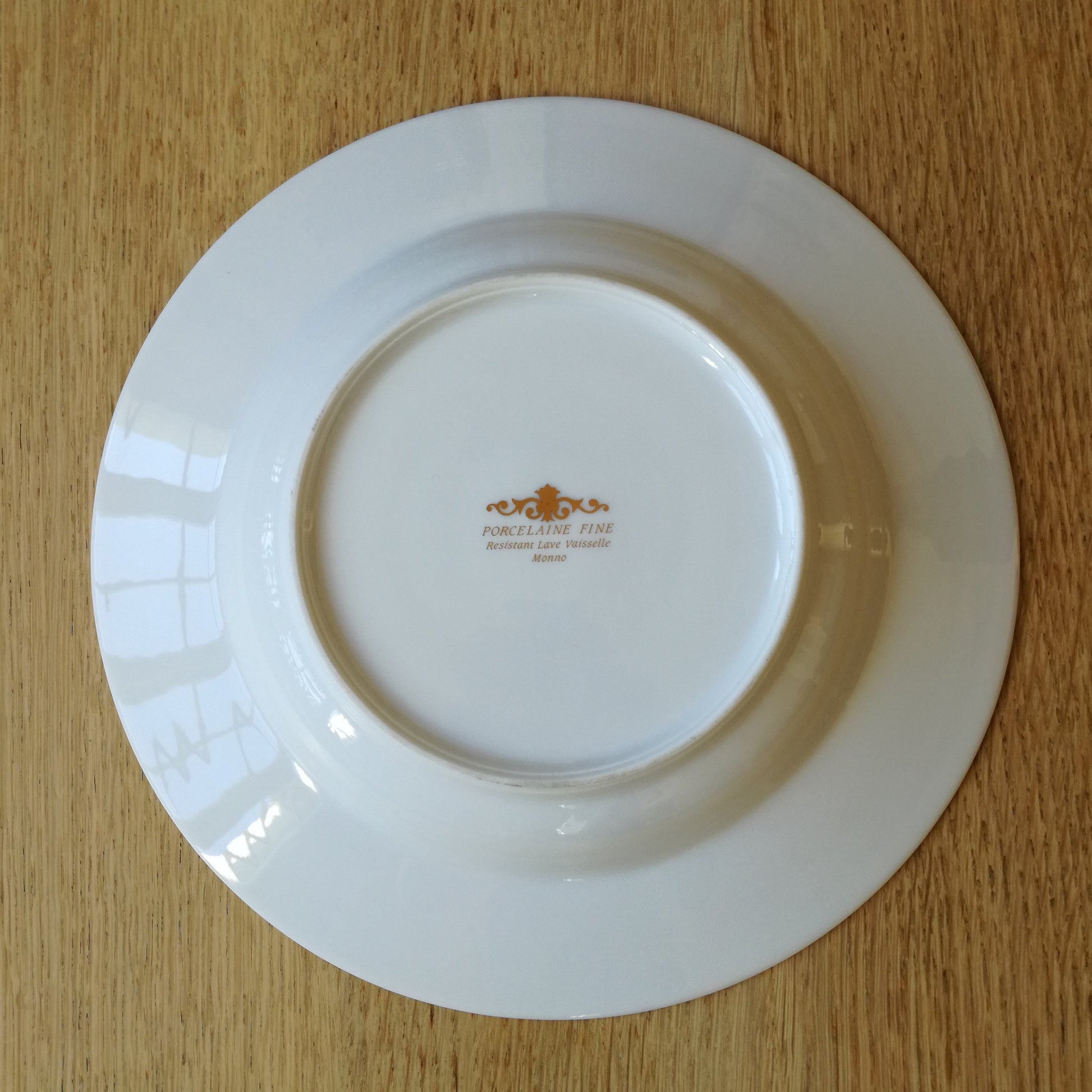 Assiette - creuse / calotte  Monno