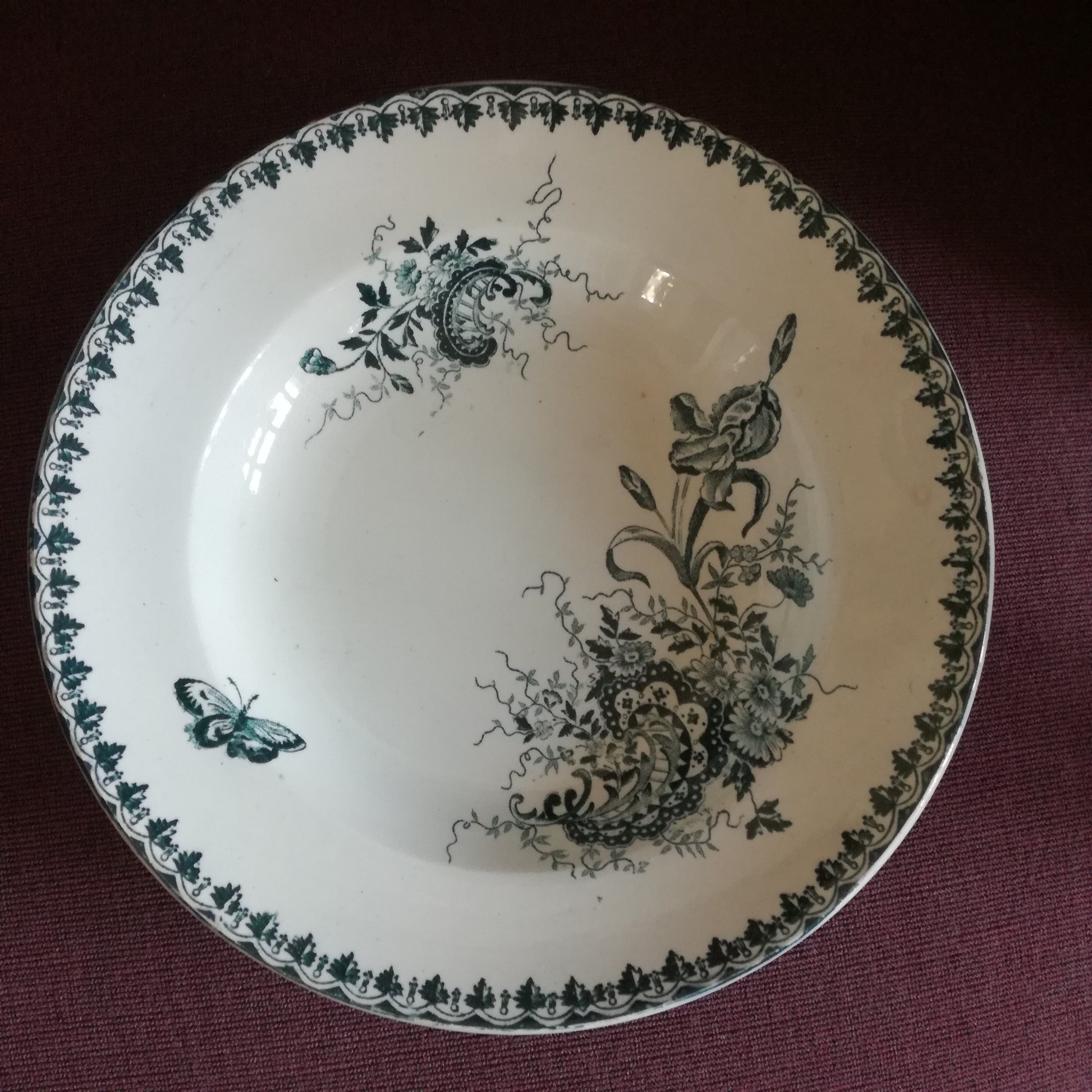 Assiette - creuse / calotte  