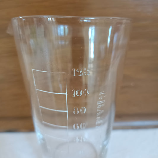 Verre doseur / mesureur  