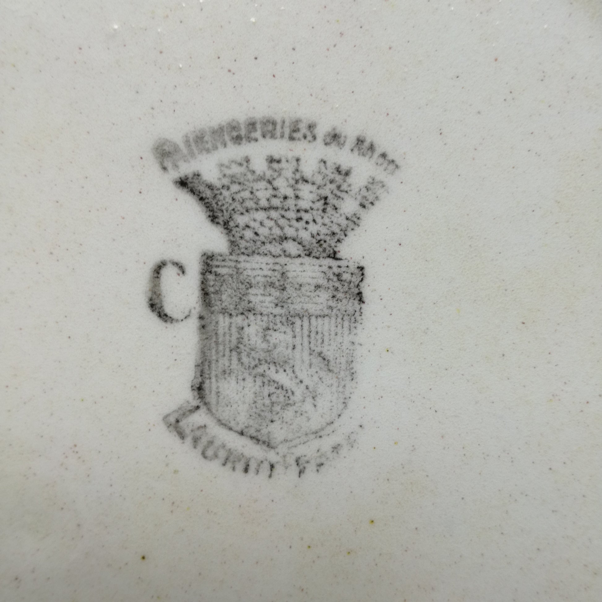 Plat  Faïenceries du Rhône - Labrut Frères