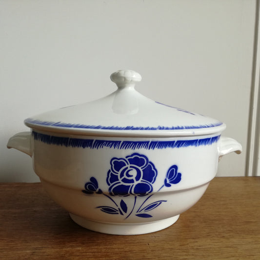 Soupière à fleurs bleues, modèle "Camelia", Digoin Sarreguemines