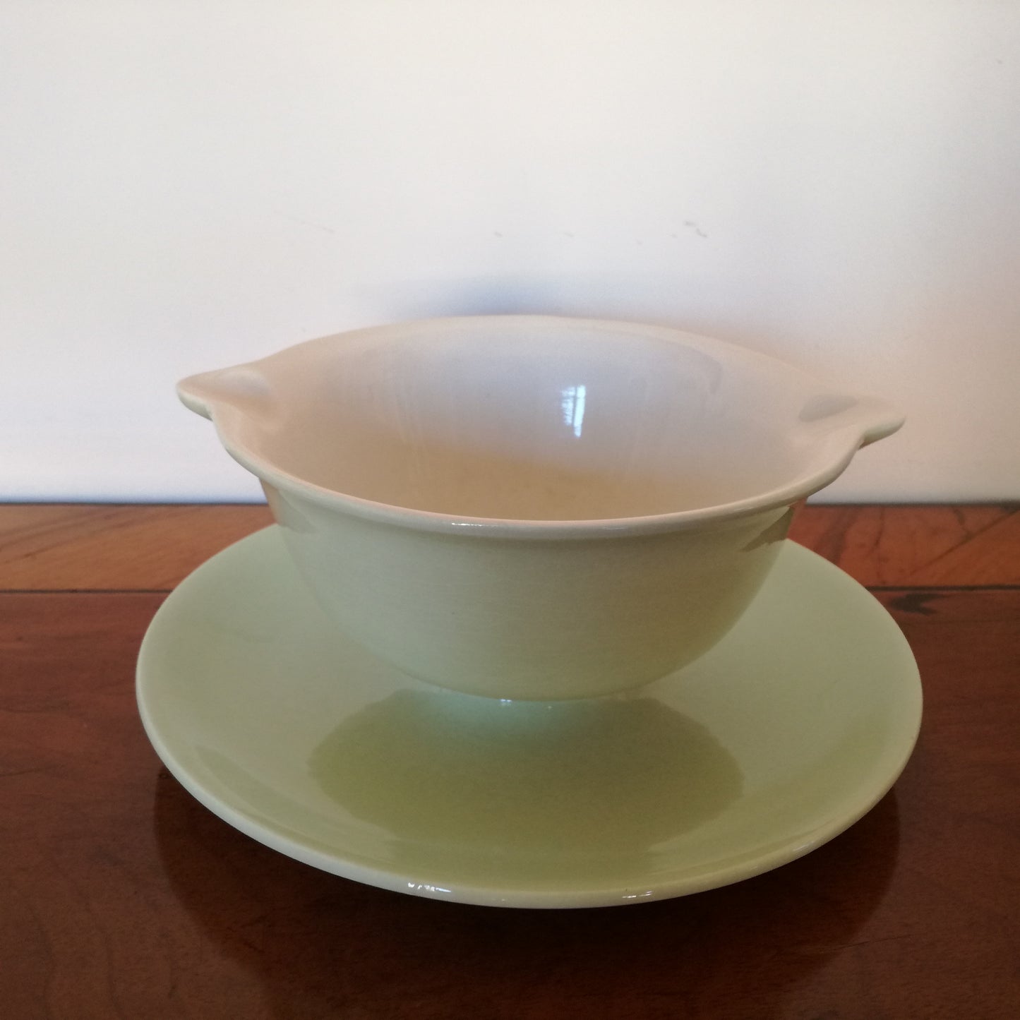 Saucière vert clair, Salins