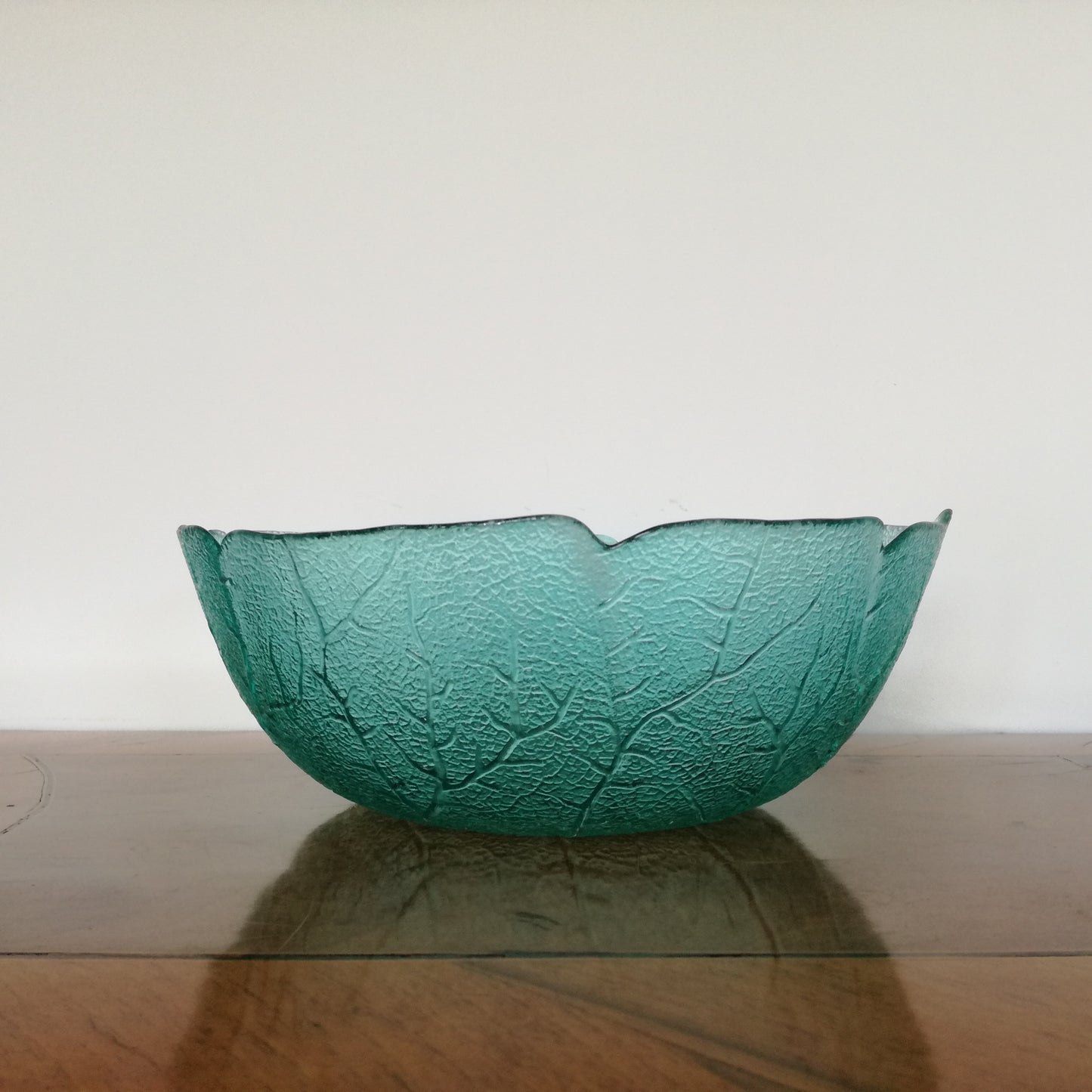 Petit saladier bleu en verre trempé, modèle "Aspen", Arcoroc