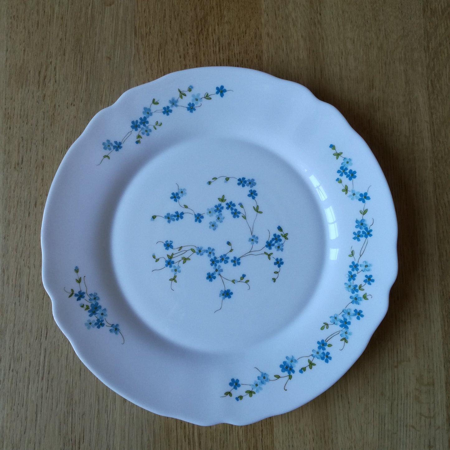 Grand plat rond, modèle Veronica, Arcopal