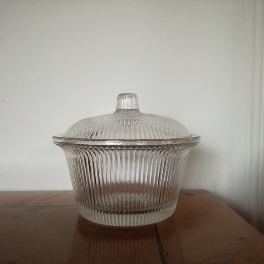 Bonbonnière à dorure en verre strié