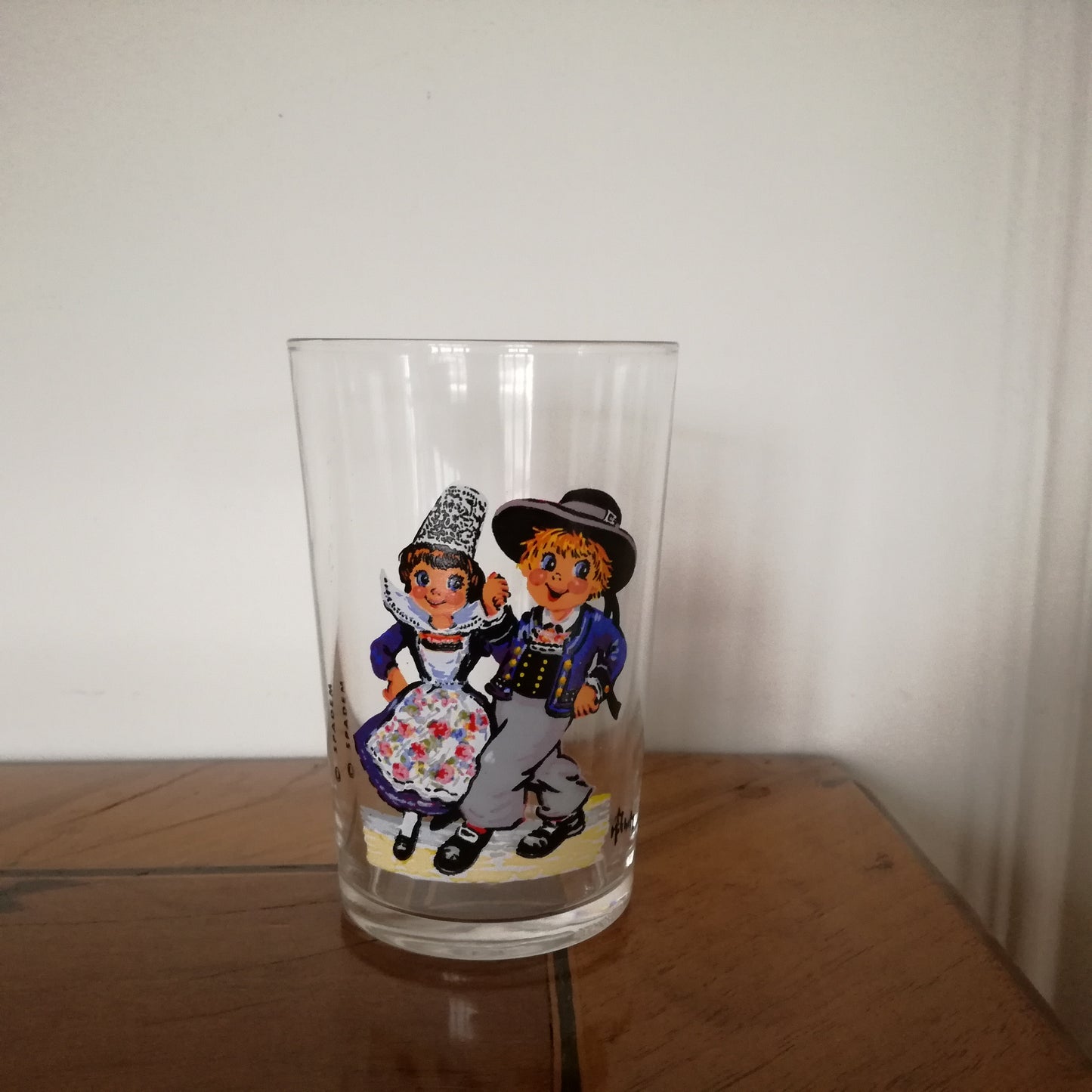 Verre à moutarde, danseurs, Michel T., VMC